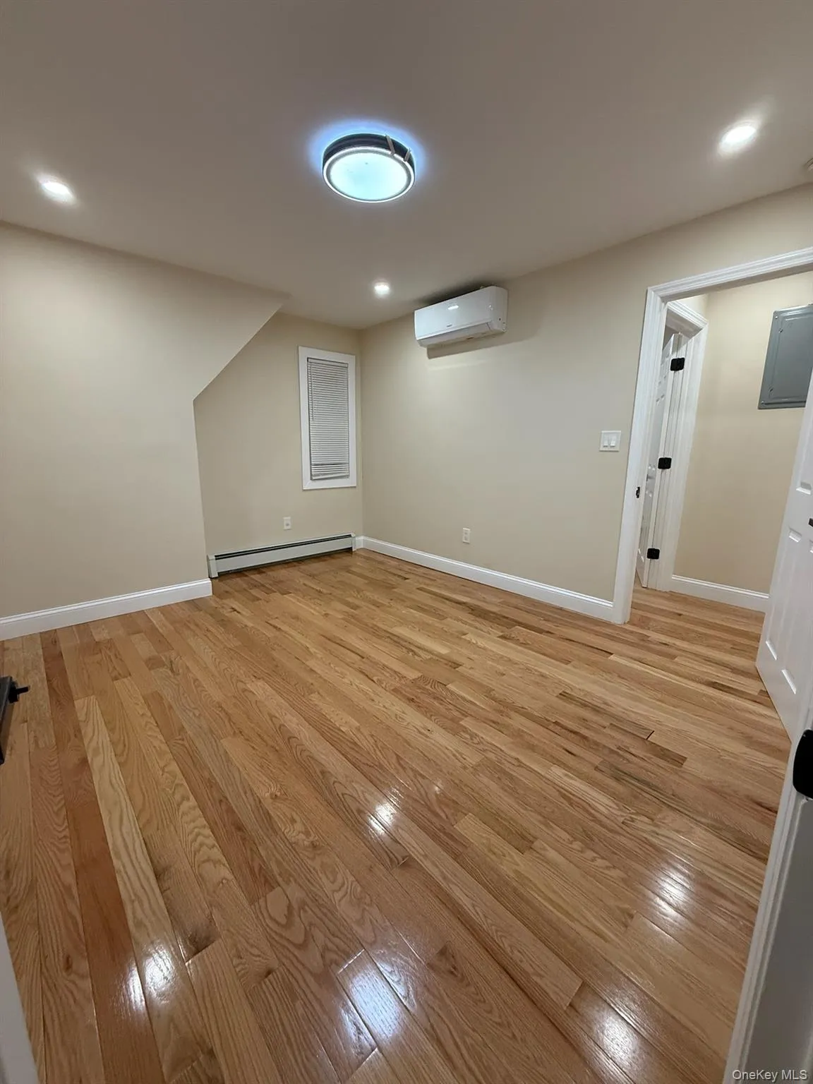 66 Elm Street, Hempstead, NY, 2 Bedrooms Bedrooms, 5 Rooms Rooms,1 BathroomBathrooms,Residential Lease,For Rent,Elm,0,1029929 66 Elm Street, Hempstead, NY, 2 Bedrooms Bedrooms, 5 Rooms Rooms,1 BathroomBathrooms,Residential Lease,For Rent,Elm,0,1029929