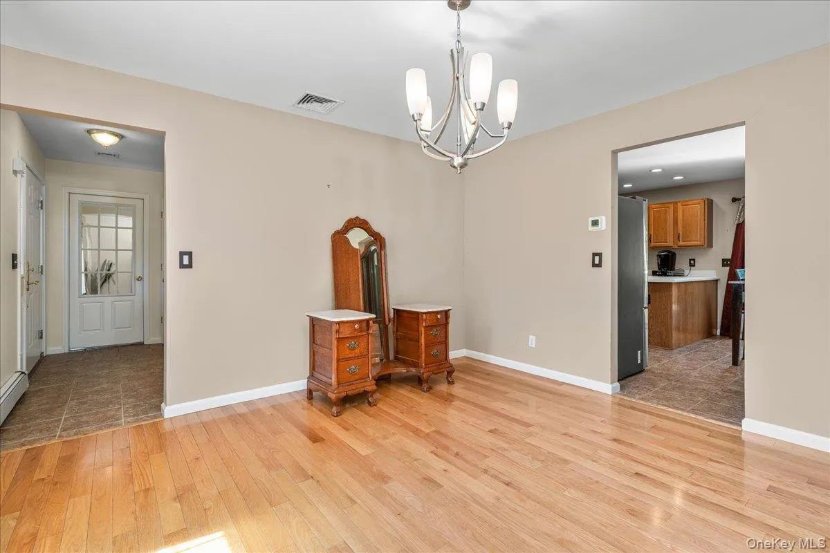 70 Orchard Crest Drive, Minisink, NY, 4 Bedrooms Bedrooms, 9 Rooms Rooms,2 BathroomsBathrooms,Residential Lease,For Rent,Orchard Crest,0,1029935 70 Orchard Crest Drive, Minisink, NY, 4 Bedrooms Bedrooms, 9 Rooms Rooms,2 BathroomsBathrooms,Residential Lease,For Rent,Orchard Crest,0,1029935