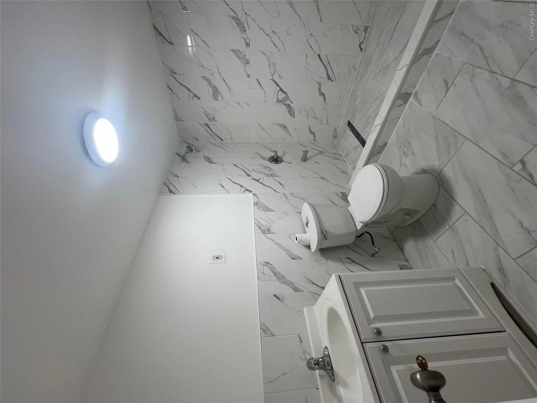 16035 119th Drive, New York, NY, 4 Bedrooms Bedrooms, 9 Rooms Rooms,3 BathroomsBathrooms,Residential,For Rent,119th,0,1029936 16035 119th Drive, New York, NY, 4 Bedrooms Bedrooms, 9 Rooms Rooms,3 BathroomsBathrooms,Residential,For Rent,119th,0,1029936