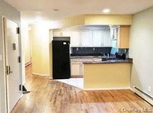 16035 119th Drive, New York, NY, 4 Bedrooms Bedrooms, 9 Rooms Rooms,3 BathroomsBathrooms,Residential,For Rent,119th,0,1029936 16035 119th Drive, New York, NY, 4 Bedrooms Bedrooms, 9 Rooms Rooms,3 BathroomsBathrooms,Residential,For Rent,119th,0,1029936