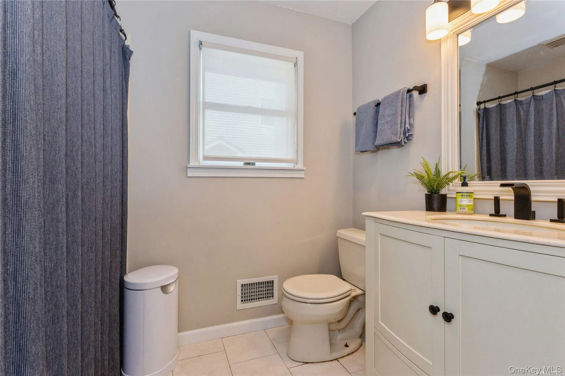 29 Seabreeze Road, Oyster Bay, NY, 3 Bedrooms Bedrooms, 8 Rooms Rooms,2 BathroomsBathrooms,Residential Lease,For Rent,Seabreeze,0,1029937 29 Seabreeze Road, Oyster Bay, NY, 3 Bedrooms Bedrooms, 8 Rooms Rooms,2 BathroomsBathrooms,Residential Lease,For Rent,Seabreeze,0,1029937