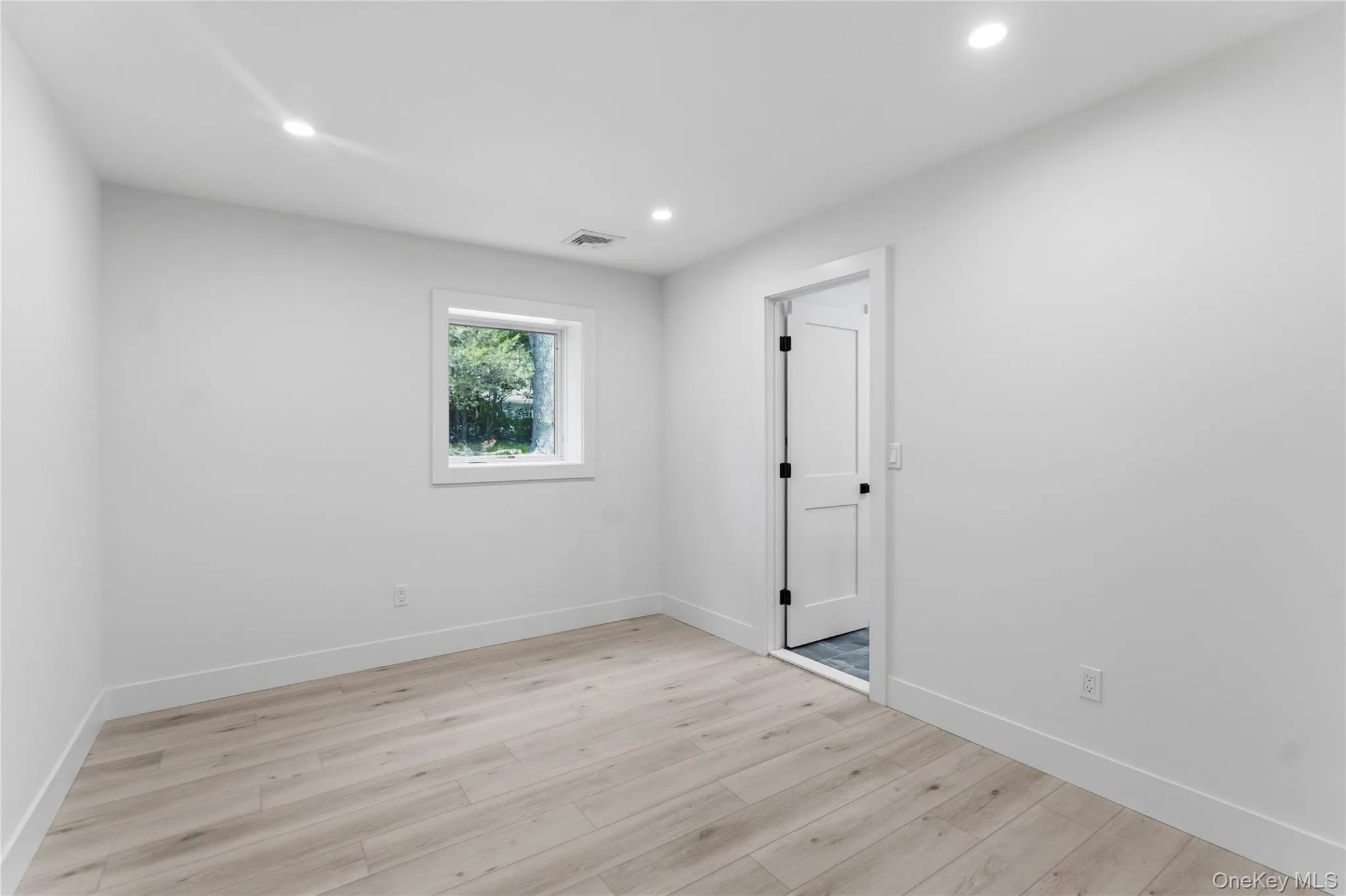 31 Saw Mill Road, Huntington, NY, 5 Bedrooms Bedrooms, 12 Rooms Rooms,3 BathroomsBathrooms,Residential,For Rent,Saw Mill,0,1029939 31 Saw Mill Road, Huntington, NY, 5 Bedrooms Bedrooms, 12 Rooms Rooms,3 BathroomsBathrooms,Residential,For Rent,Saw Mill,0,1029939