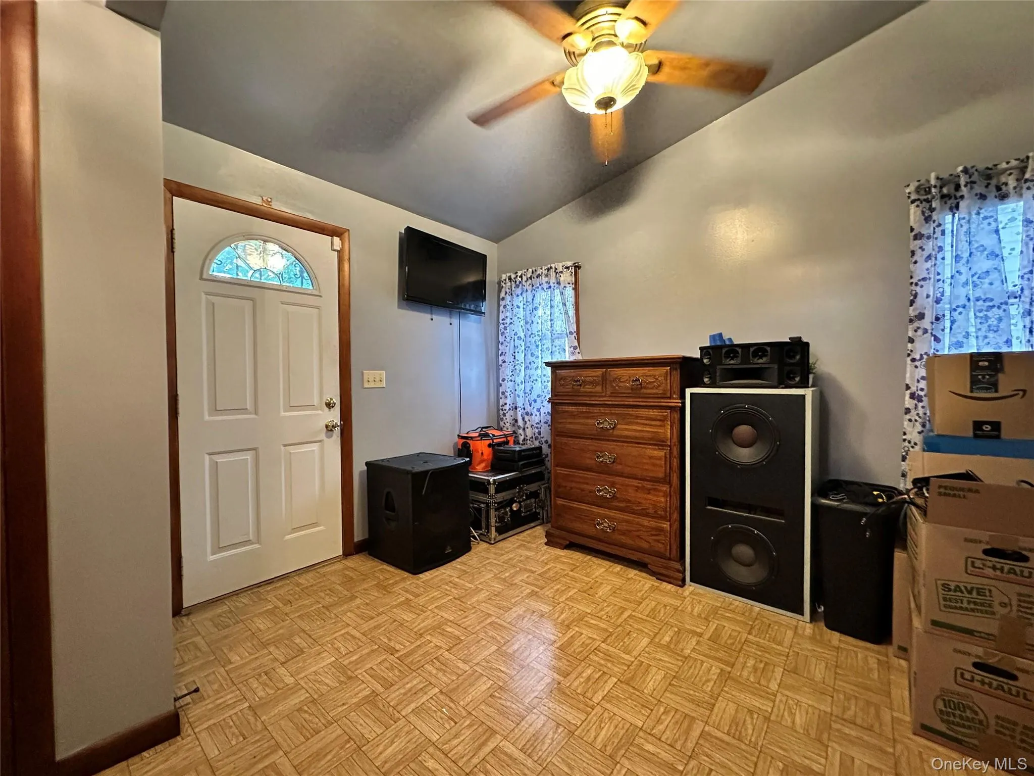 44 Claremont Place, Mount Vernon, NY, 4 Bedrooms Bedrooms, 7 Rooms Rooms,2 BathroomsBathrooms,Residential,For Rent,Claremont,0,1029941 44 Claremont Place, Mount Vernon, NY, 4 Bedrooms Bedrooms, 7 Rooms Rooms,2 BathroomsBathrooms,Residential,For Rent,Claremont,0,1029941