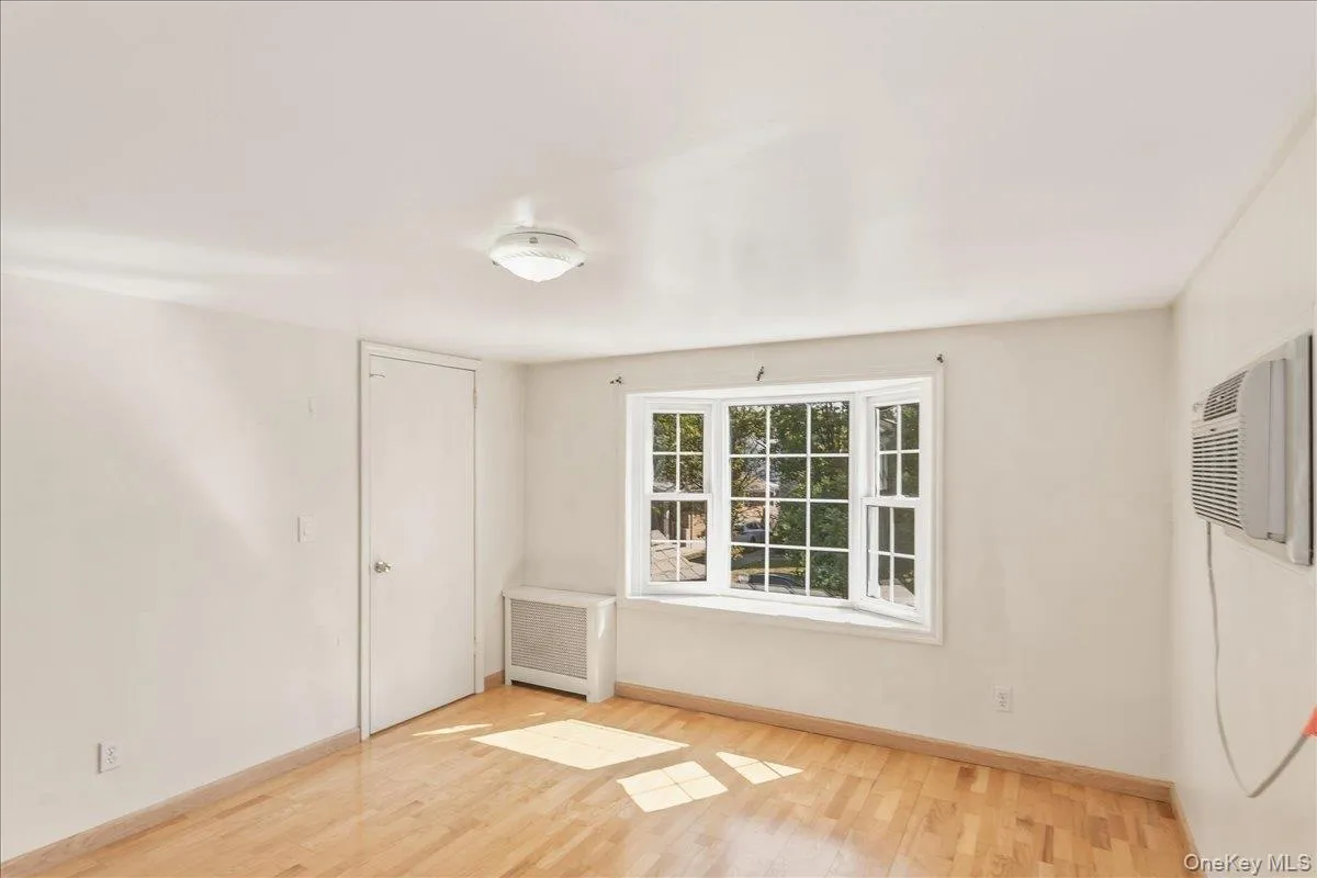 82-56 248th Street, New York, NY, 4 Bedrooms Bedrooms, 7 Rooms Rooms,3 BathroomsBathrooms,Residential,For Rent,248th,0,1029947 82-56 248th Street, New York, NY, 4 Bedrooms Bedrooms, 7 Rooms Rooms,3 BathroomsBathrooms,Residential,For Rent,248th,0,1029947