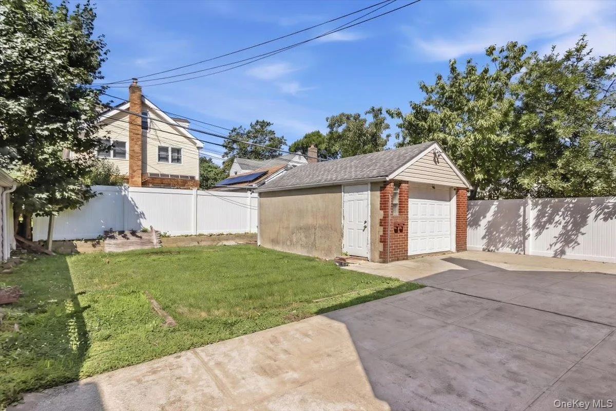 82-56 248th Street, New York, NY, 4 Bedrooms Bedrooms, 7 Rooms Rooms,3 BathroomsBathrooms,Residential,For Rent,248th,0,1029947 82-56 248th Street, New York, NY, 4 Bedrooms Bedrooms, 7 Rooms Rooms,3 BathroomsBathrooms,Residential,For Rent,248th,0,1029947