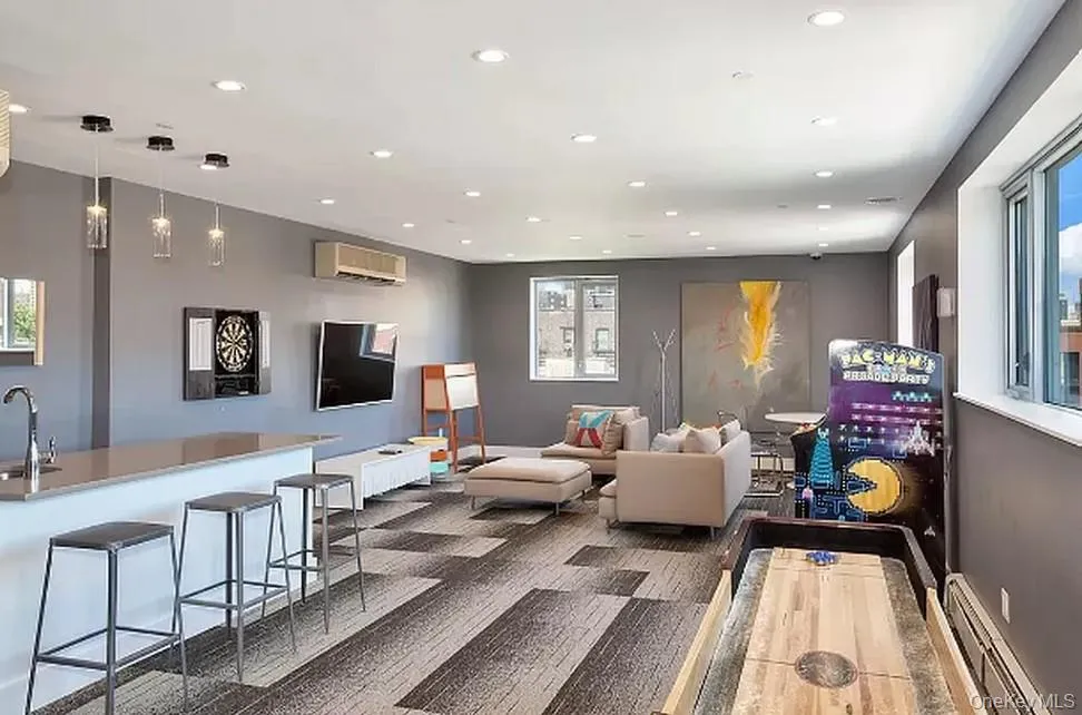 1810 3rd Avenue, New York, NY, 3 Bedrooms Bedrooms, 5 Rooms Rooms,1 BathroomBathrooms,Residential,For Rent,3rd,0,1029951 1810 3rd Avenue, New York, NY, 3 Bedrooms Bedrooms, 5 Rooms Rooms,1 BathroomBathrooms,Residential,For Rent,3rd,0,1029951