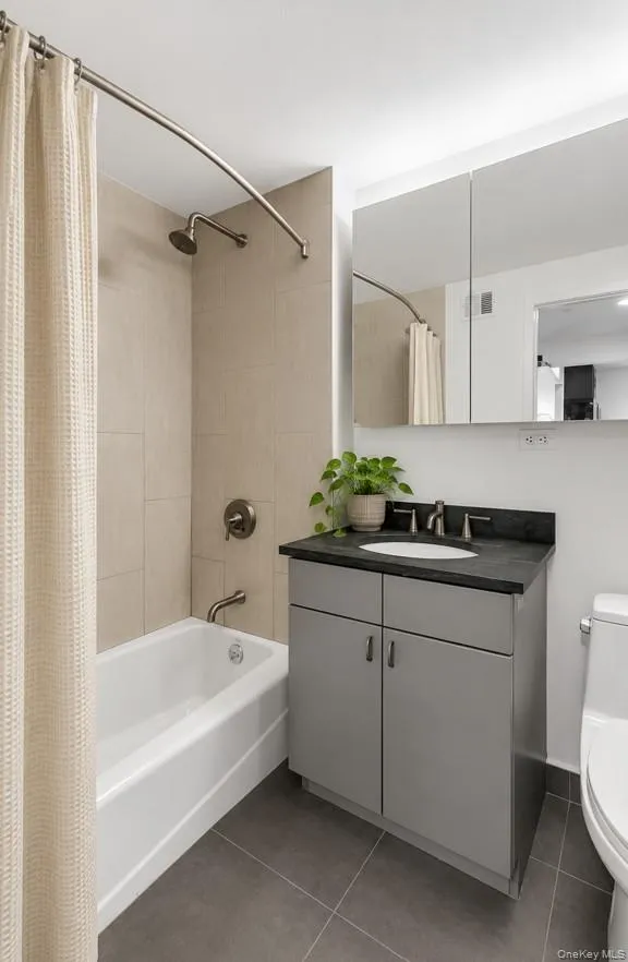 1810 3rd Avenue, New York, NY, 3 Bedrooms Bedrooms, 5 Rooms Rooms,1 BathroomBathrooms,Residential,For Rent,3rd,0,1029951 1810 3rd Avenue, New York, NY, 3 Bedrooms Bedrooms, 5 Rooms Rooms,1 BathroomBathrooms,Residential,For Rent,3rd,0,1029951