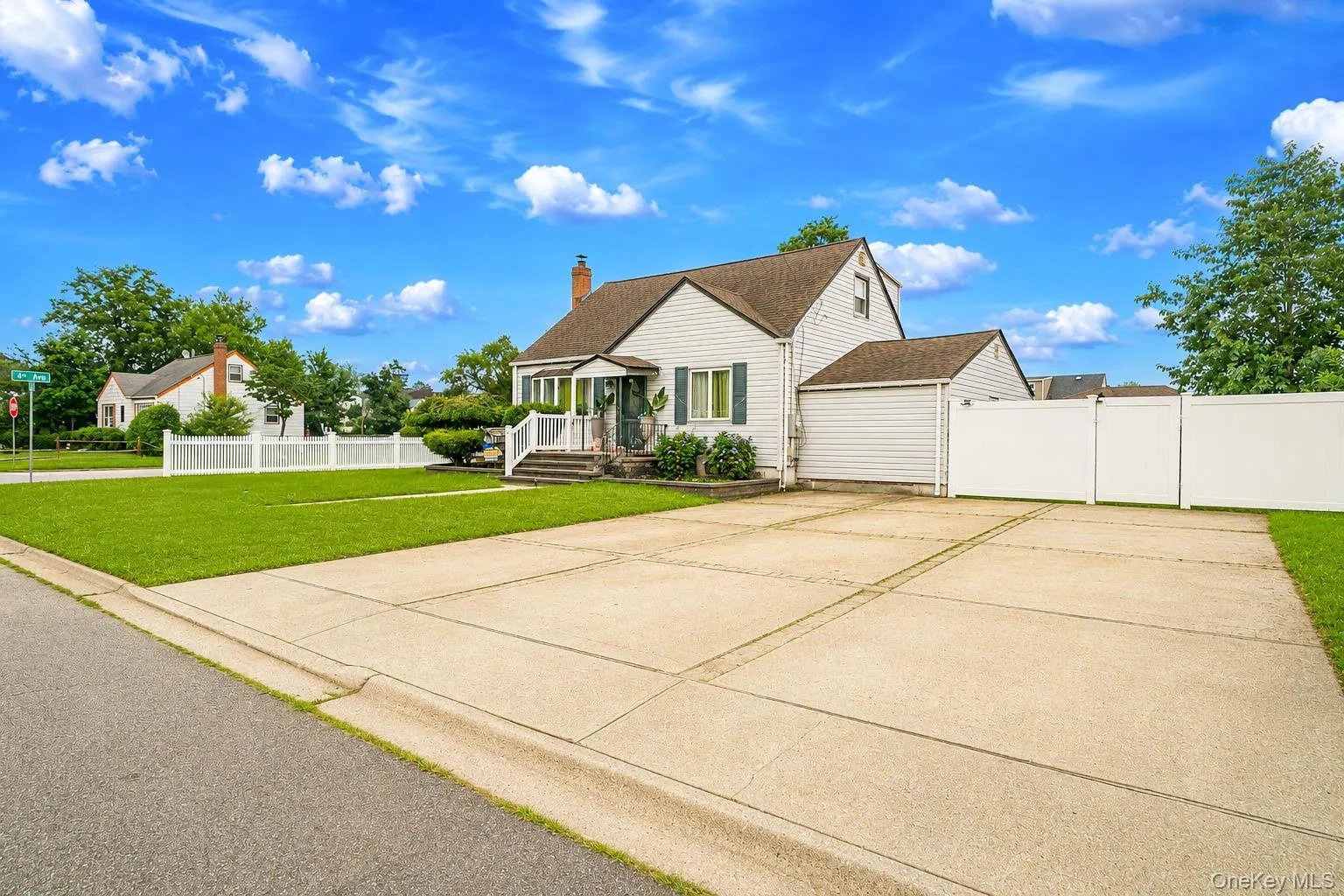 341 12th Street, West Babylon, NY, 3 Bedrooms Bedrooms, 8 Rooms Rooms,2 BathroomsBathrooms,Residential,For Rent,12th,0,1029953 341 12th Street, West Babylon, NY, 3 Bedrooms Bedrooms, 8 Rooms Rooms,2 BathroomsBathrooms,Residential,For Rent,12th,0,1029953