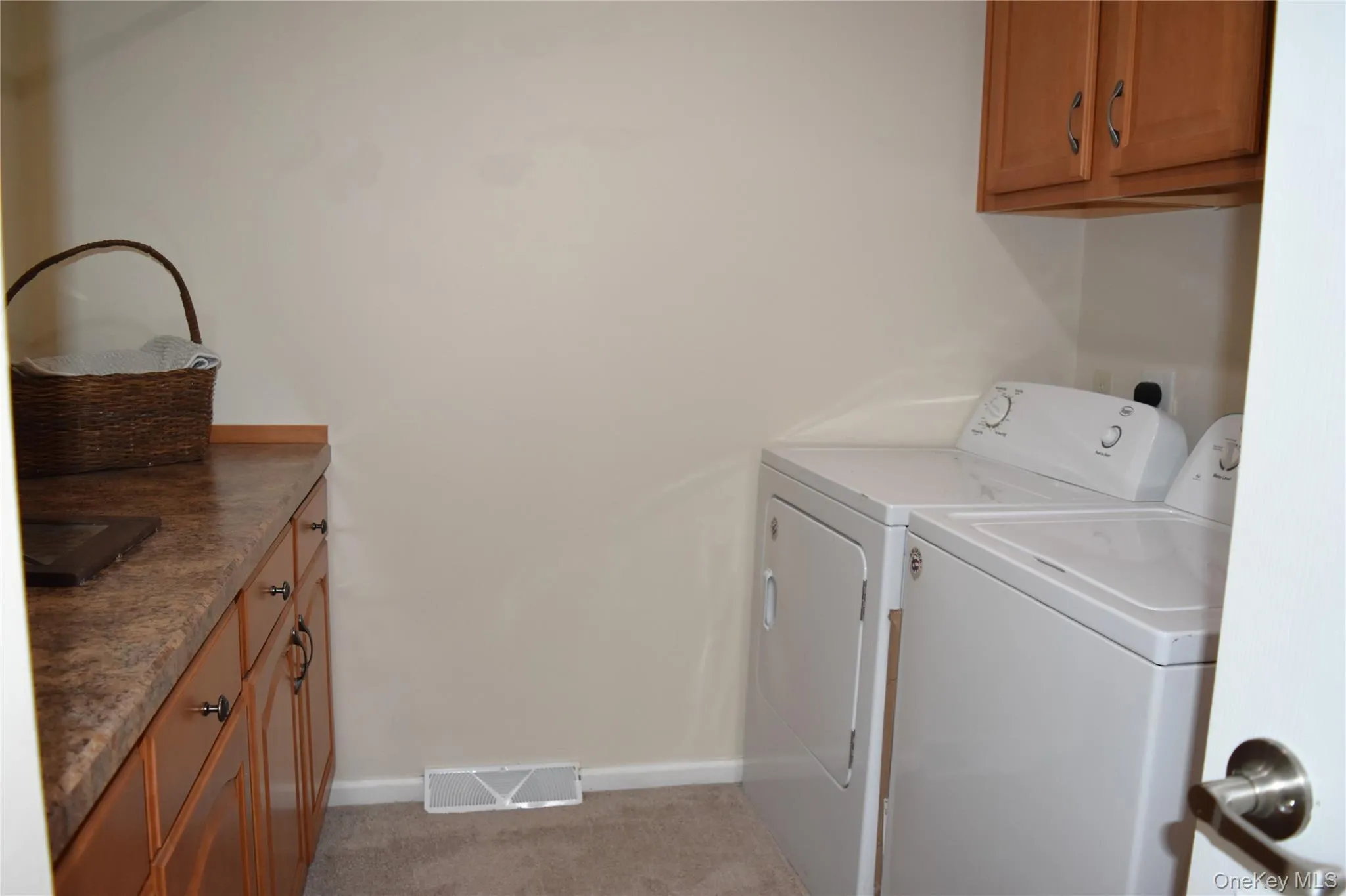 201 Brittany Terrace, New Windsor, NY, 2 Bedrooms Bedrooms, 6 Rooms Rooms,2 BathroomsBathrooms,Residential,For Rent,Brittany,0,1029958 201 Brittany Terrace, New Windsor, NY, 2 Bedrooms Bedrooms, 6 Rooms Rooms,2 BathroomsBathrooms,Residential,For Rent,Brittany,0,1029958
