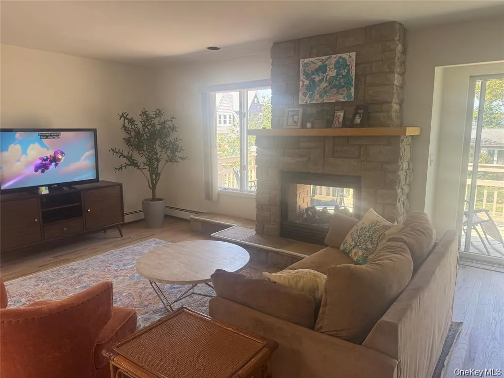 458 Chester Street, Long Beach, NY, 3 Bedrooms Bedrooms, 6 Rooms Rooms,2 BathroomsBathrooms,Residential Lease,For Rent,Chester,0,1029962 458 Chester Street, Long Beach, NY, 3 Bedrooms Bedrooms, 6 Rooms Rooms,2 BathroomsBathrooms,Residential Lease,For Rent,Chester,0,1029962