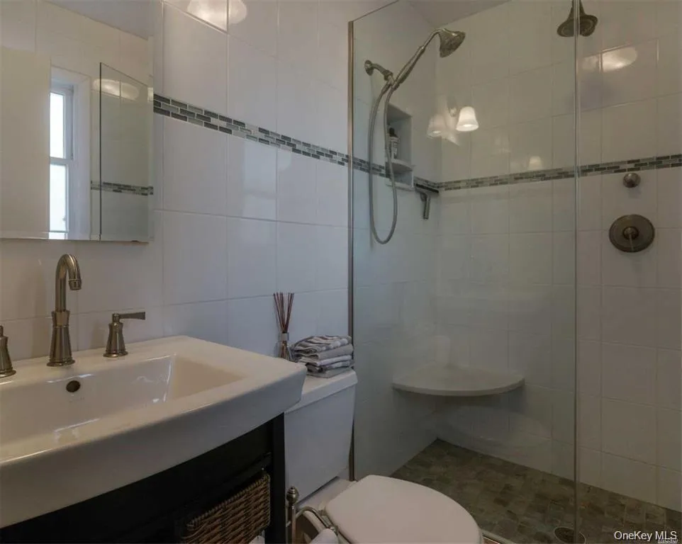 458 Chester Street, Long Beach, NY, 3 Bedrooms Bedrooms, 6 Rooms Rooms,2 BathroomsBathrooms,Residential Lease,For Rent,Chester,0,1029962 458 Chester Street, Long Beach, NY, 3 Bedrooms Bedrooms, 6 Rooms Rooms,2 BathroomsBathrooms,Residential Lease,For Rent,Chester,0,1029962