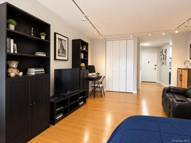 27110 Grand Central Parkway, New York, NY, 2 Rooms Rooms,1 BathroomBathrooms,Residential,For Rent,Grand Central Parkway,0,1029964 27110 Grand Central Parkway, New York, NY, 2 Rooms Rooms,1 BathroomBathrooms,Residential,For Rent,Grand Central Parkway,0,1029964