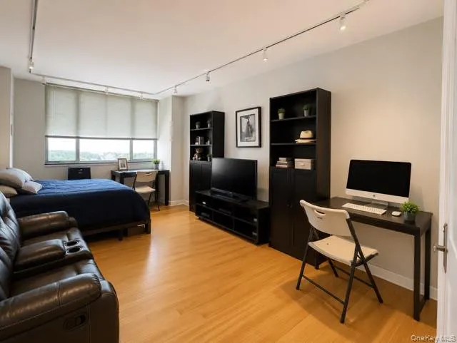 27110 Grand Central Parkway, New York, NY, 2 Rooms Rooms,1 BathroomBathrooms,Residential,For Rent,Grand Central Parkway,0,1029964 27110 Grand Central Parkway, New York, NY, 2 Rooms Rooms,1 BathroomBathrooms,Residential,For Rent,Grand Central Parkway,0,1029964