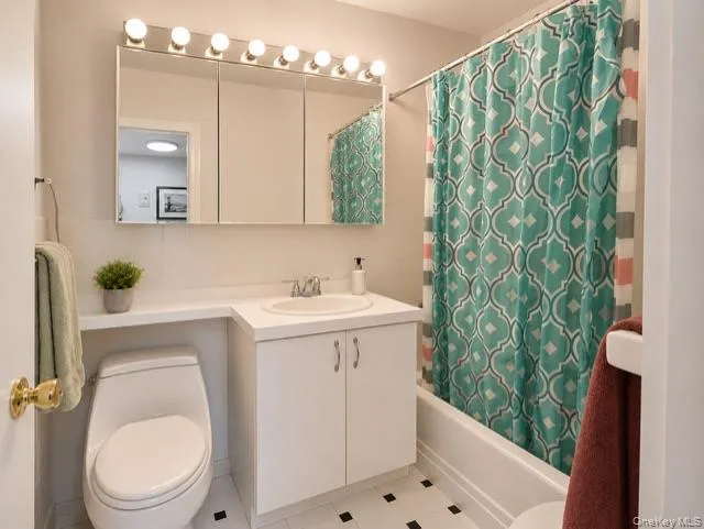 27110 Grand Central Parkway, New York, NY, 2 Rooms Rooms,1 BathroomBathrooms,Residential,For Rent,Grand Central Parkway,0,1029964 27110 Grand Central Parkway, New York, NY, 2 Rooms Rooms,1 BathroomBathrooms,Residential,For Rent,Grand Central Parkway,0,1029964