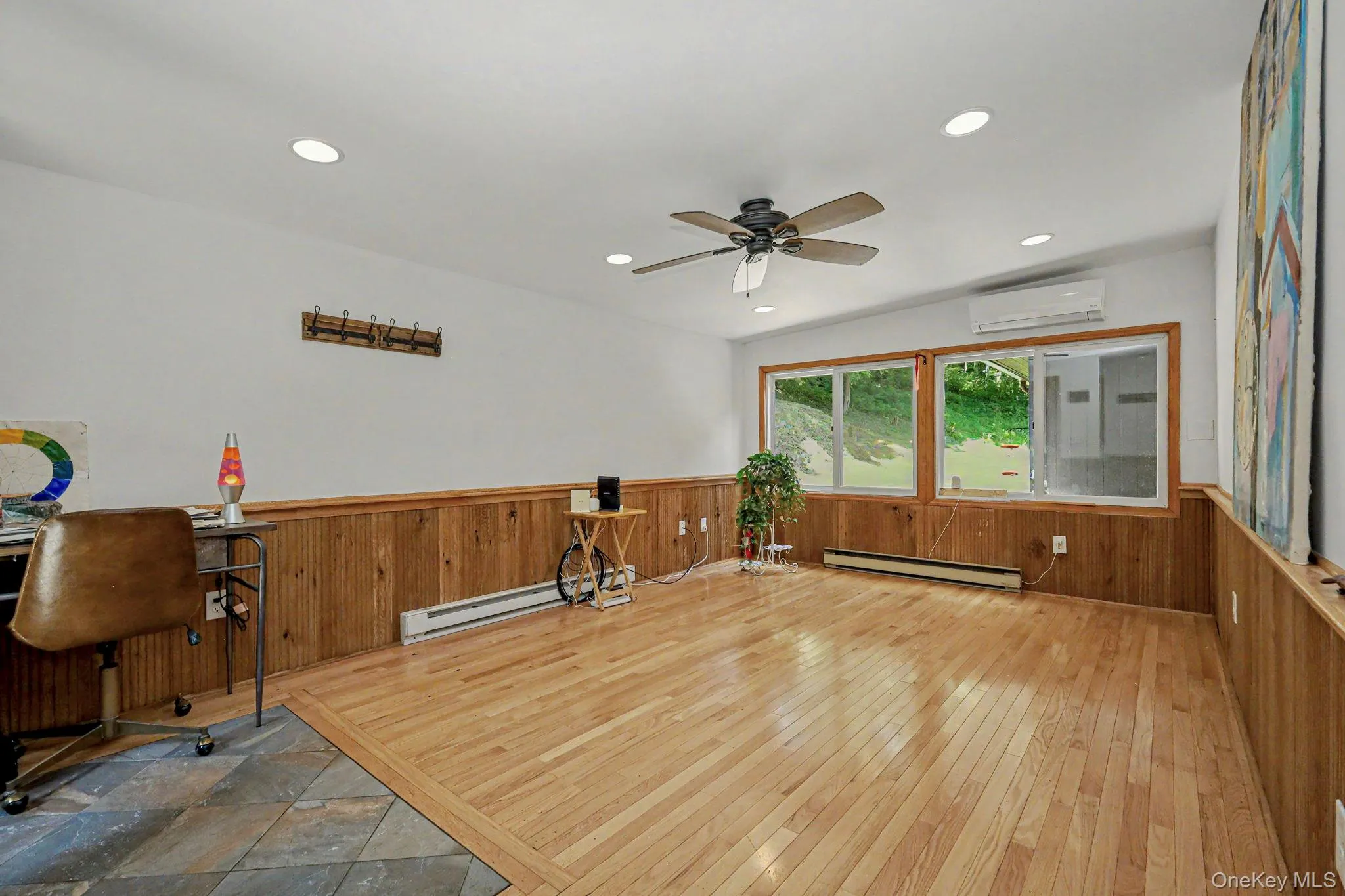 Flexible third bedroom or bonus space Flexible third bedroom or bonus space