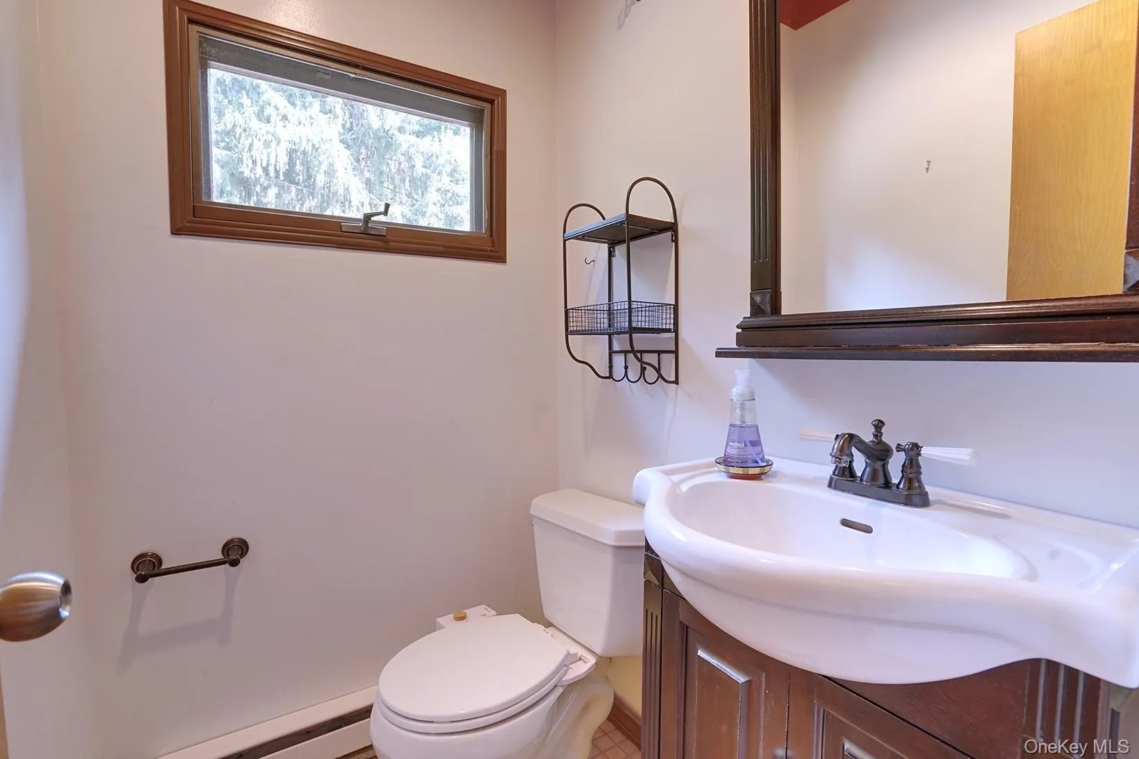 16 Briar Hill Road, East Fishkill, NY, 3 Bedrooms Bedrooms, 7 Rooms Rooms,2 BathroomsBathrooms,Residential,For Rent,Briar Hill,0,1029968 16 Briar Hill Road, East Fishkill, NY, 3 Bedrooms Bedrooms, 7 Rooms Rooms,2 BathroomsBathrooms,Residential,For Rent,Briar Hill,0,1029968