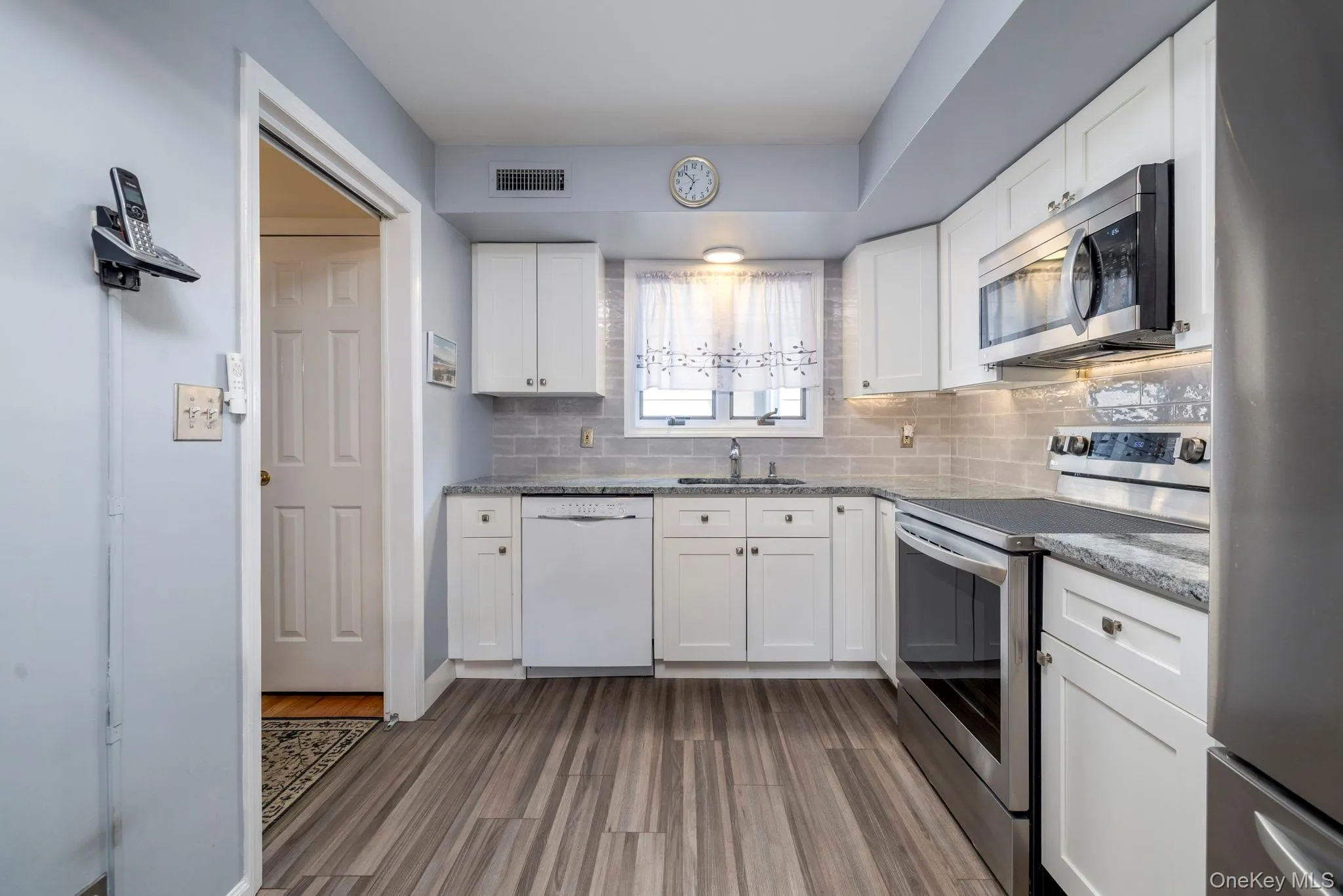 146 Lincoln Street, Hempstead, NY, 2 Bedrooms Bedrooms, 6 Rooms Rooms,2 BathroomsBathrooms,Residential,For Rent,Lincoln,0,1029969 146 Lincoln Street, Hempstead, NY, 2 Bedrooms Bedrooms, 6 Rooms Rooms,2 BathroomsBathrooms,Residential,For Rent,Lincoln,0,1029969