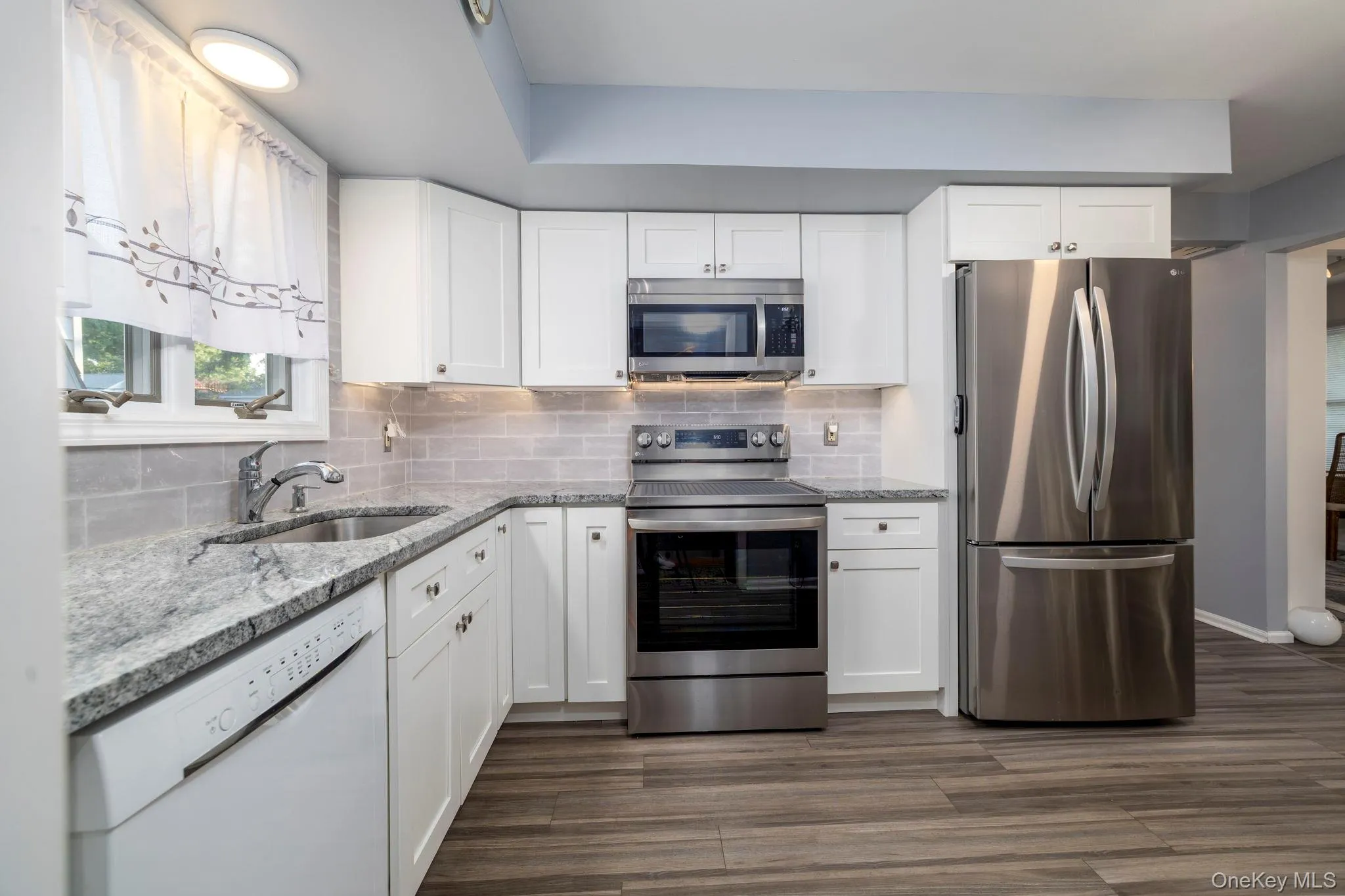 146 Lincoln Street, Hempstead, NY, 2 Bedrooms Bedrooms, 6 Rooms Rooms,2 BathroomsBathrooms,Residential,For Rent,Lincoln,0,1029969 146 Lincoln Street, Hempstead, NY, 2 Bedrooms Bedrooms, 6 Rooms Rooms,2 BathroomsBathrooms,Residential,For Rent,Lincoln,0,1029969