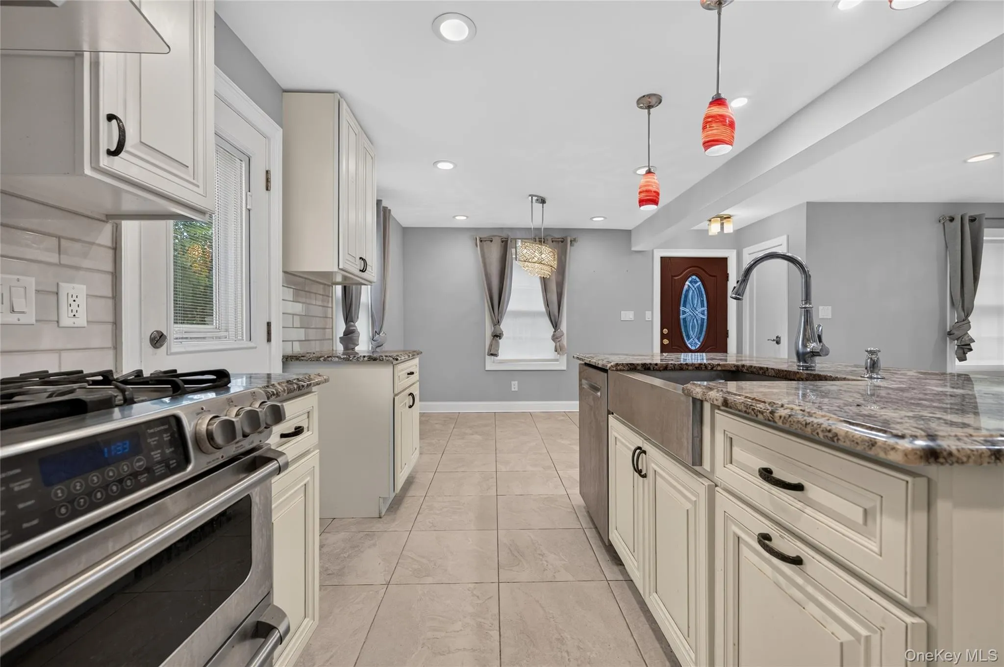 175 Wardwell Road, North Hempstead, NY, 3 Bedrooms Bedrooms, 6 Rooms Rooms,1 BathroomBathrooms,Residential Lease,For Rent,Wardwell,0,1029971 175 Wardwell Road, North Hempstead, NY, 3 Bedrooms Bedrooms, 6 Rooms Rooms,1 BathroomBathrooms,Residential Lease,For Rent,Wardwell,0,1029971