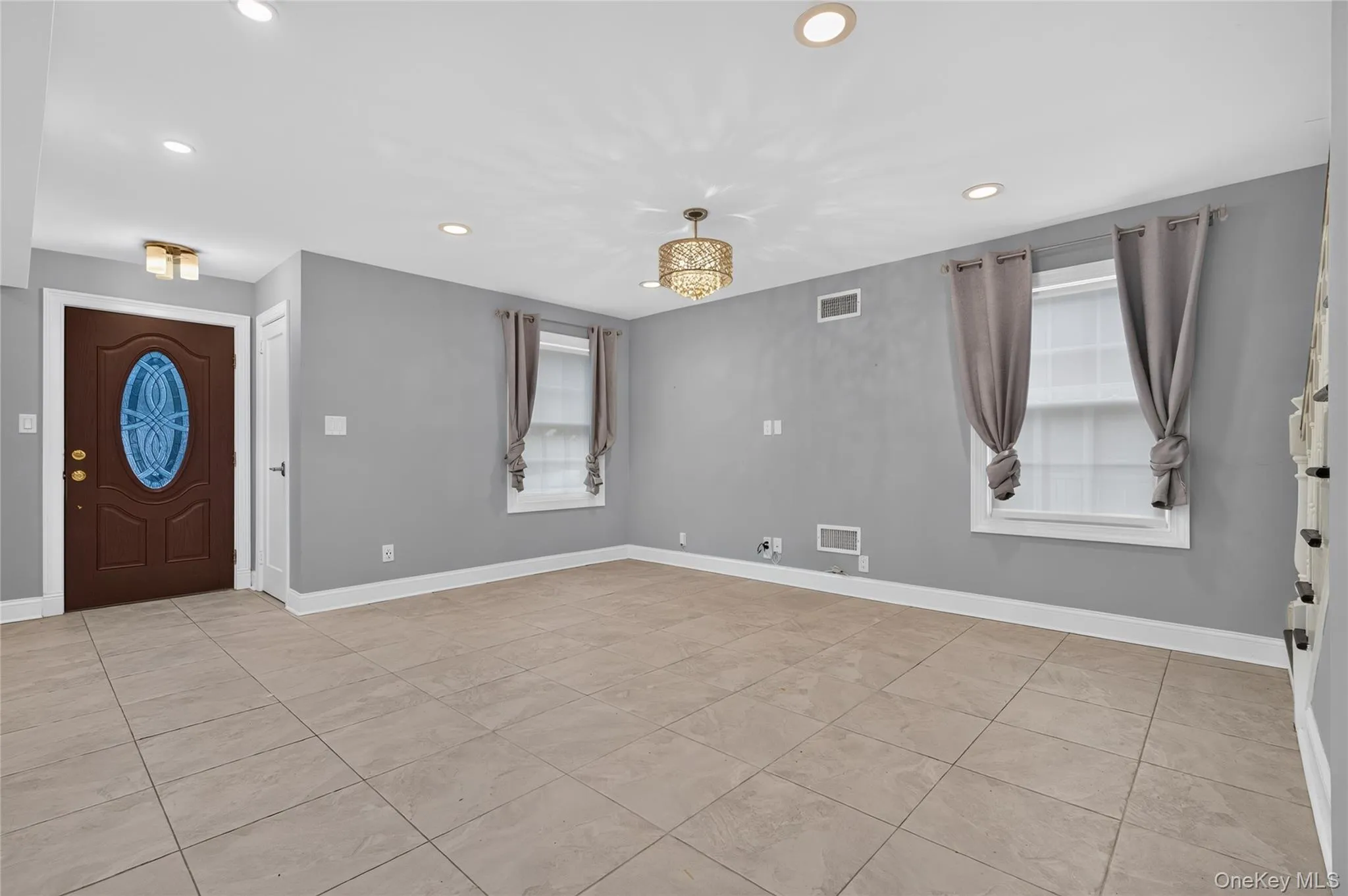 175 Wardwell Road, North Hempstead, NY, 3 Bedrooms Bedrooms, 6 Rooms Rooms,1 BathroomBathrooms,Residential Lease,For Rent,Wardwell,0,1029971 175 Wardwell Road, North Hempstead, NY, 3 Bedrooms Bedrooms, 6 Rooms Rooms,1 BathroomBathrooms,Residential Lease,For Rent,Wardwell,0,1029971