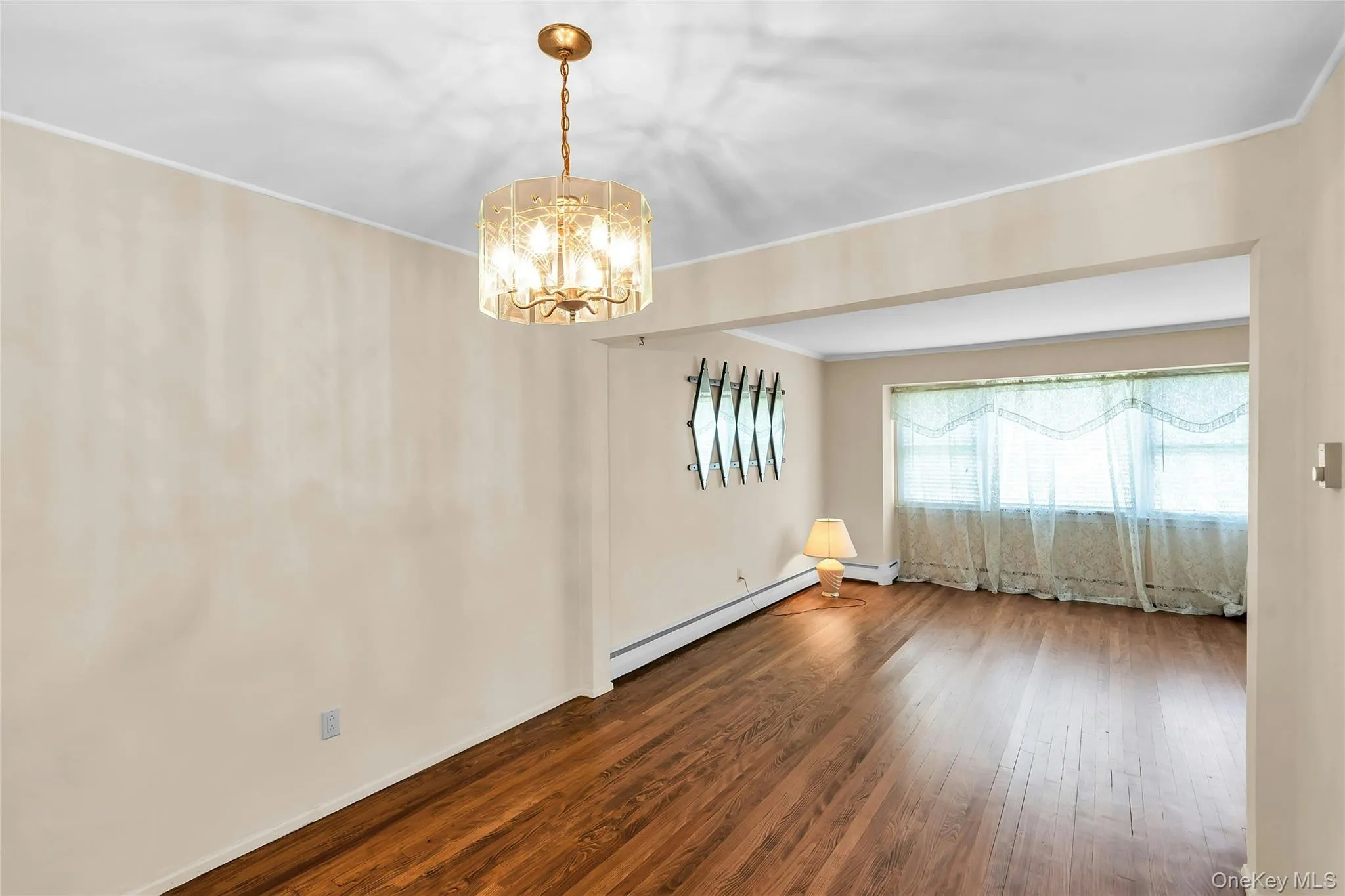 4 Crabapple Lane, Smithtown, NY, 5 Bedrooms Bedrooms, 9 Rooms Rooms,2 BathroomsBathrooms,Residential,For Rent,Crabapple,0,1029972 4 Crabapple Lane, Smithtown, NY, 5 Bedrooms Bedrooms, 9 Rooms Rooms,2 BathroomsBathrooms,Residential,For Rent,Crabapple,0,1029972