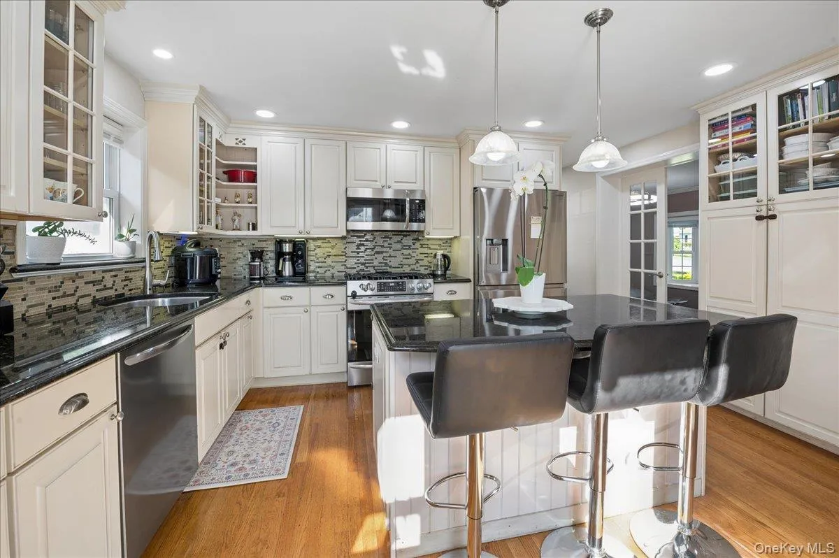 5 Quintard Drive, Rye Town, NY, 4 Bedrooms Bedrooms, 10 Rooms Rooms,2 BathroomsBathrooms,Residential,For Rent,Quintard,0,1029976 5 Quintard Drive, Rye Town, NY, 4 Bedrooms Bedrooms, 10 Rooms Rooms,2 BathroomsBathrooms,Residential,For Rent,Quintard,0,1029976