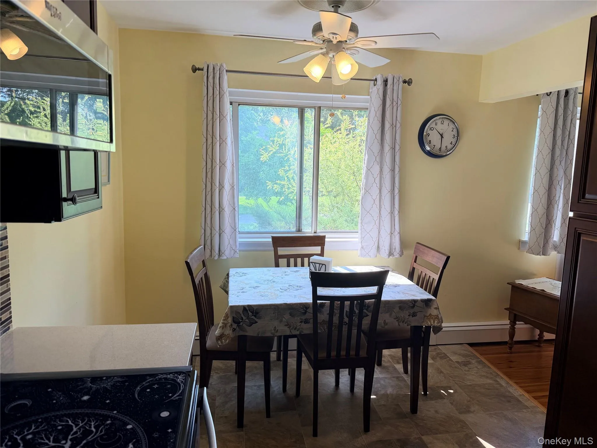 42 Manor Drive, Cornwall, NY, 2 Bedrooms Bedrooms, 4 Rooms Rooms,1 BathroomBathrooms,Residential,For Rent,Manor,0,1029986 42 Manor Drive, Cornwall, NY, 2 Bedrooms Bedrooms, 4 Rooms Rooms,1 BathroomBathrooms,Residential,For Rent,Manor,0,1029986