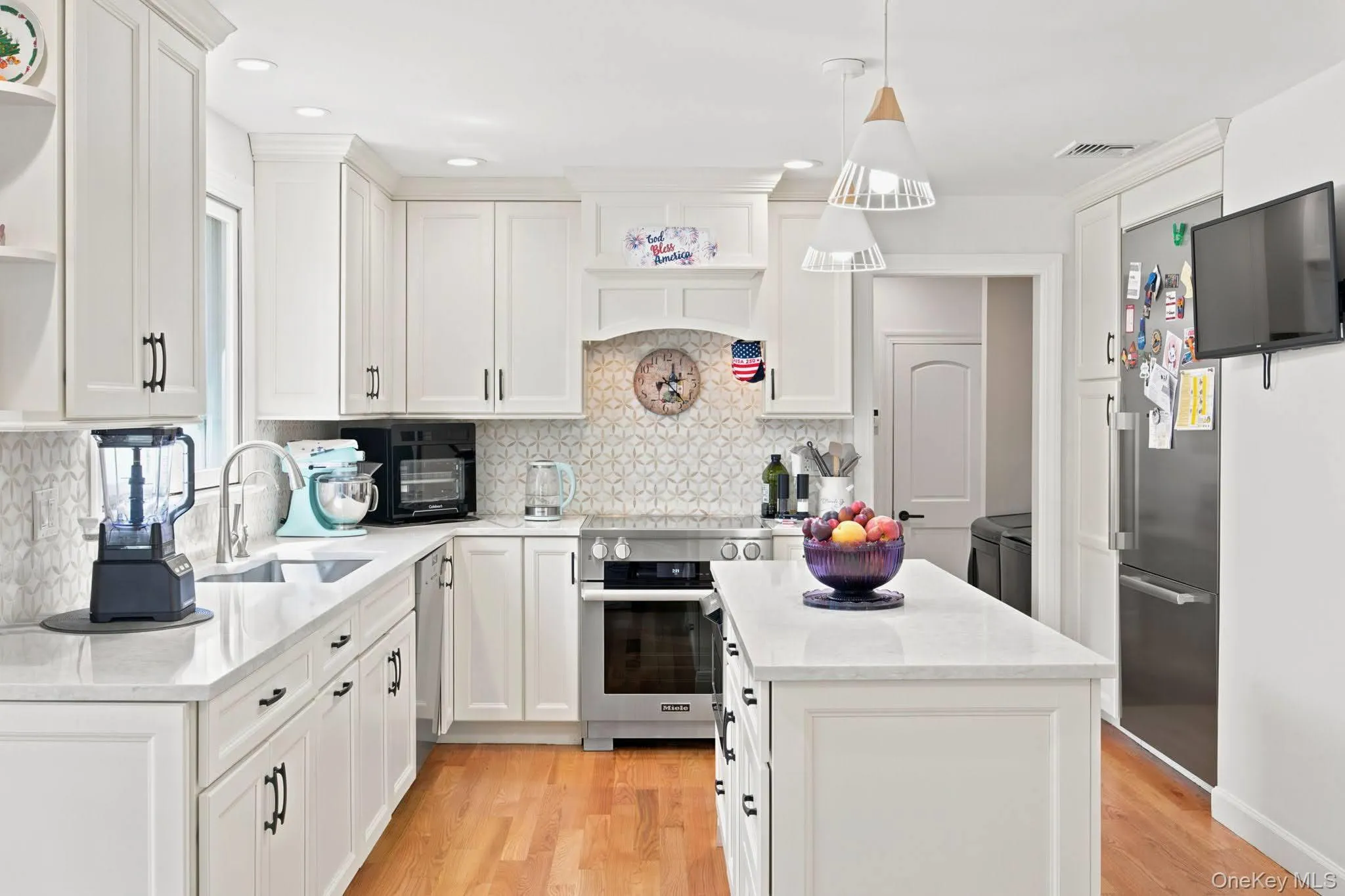 25 Artisan Avenue, Huntington, NY, 5 Bedrooms Bedrooms, 9 Rooms Rooms,3 BathroomsBathrooms,Residential,For Rent,Artisan,0,1029987 25 Artisan Avenue, Huntington, NY, 5 Bedrooms Bedrooms, 9 Rooms Rooms,3 BathroomsBathrooms,Residential,For Rent,Artisan,0,1029987