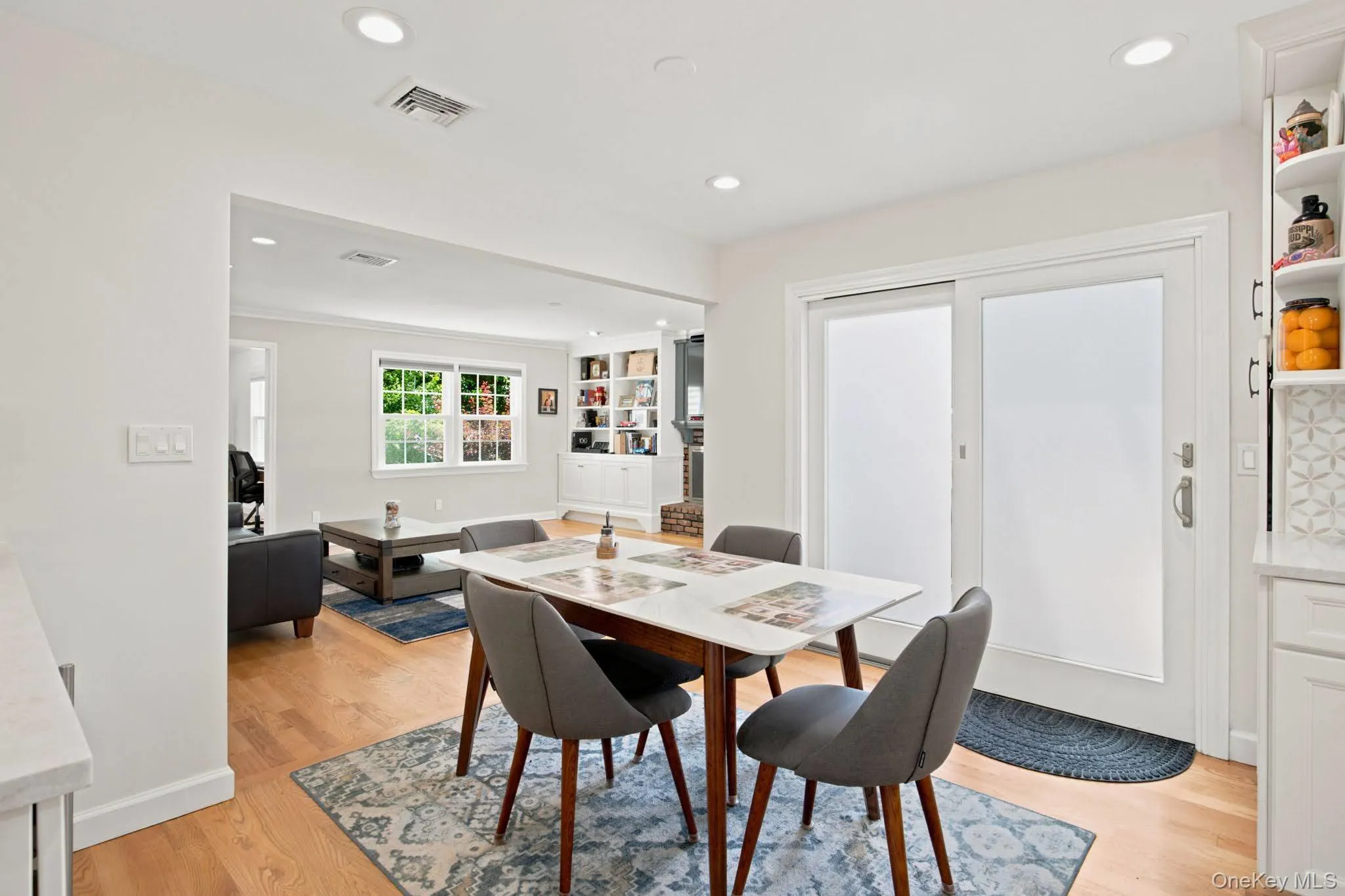25 Artisan Avenue, Huntington, NY, 5 Bedrooms Bedrooms, 9 Rooms Rooms,3 BathroomsBathrooms,Residential,For Rent,Artisan,0,1029987 25 Artisan Avenue, Huntington, NY, 5 Bedrooms Bedrooms, 9 Rooms Rooms,3 BathroomsBathrooms,Residential,For Rent,Artisan,0,1029987