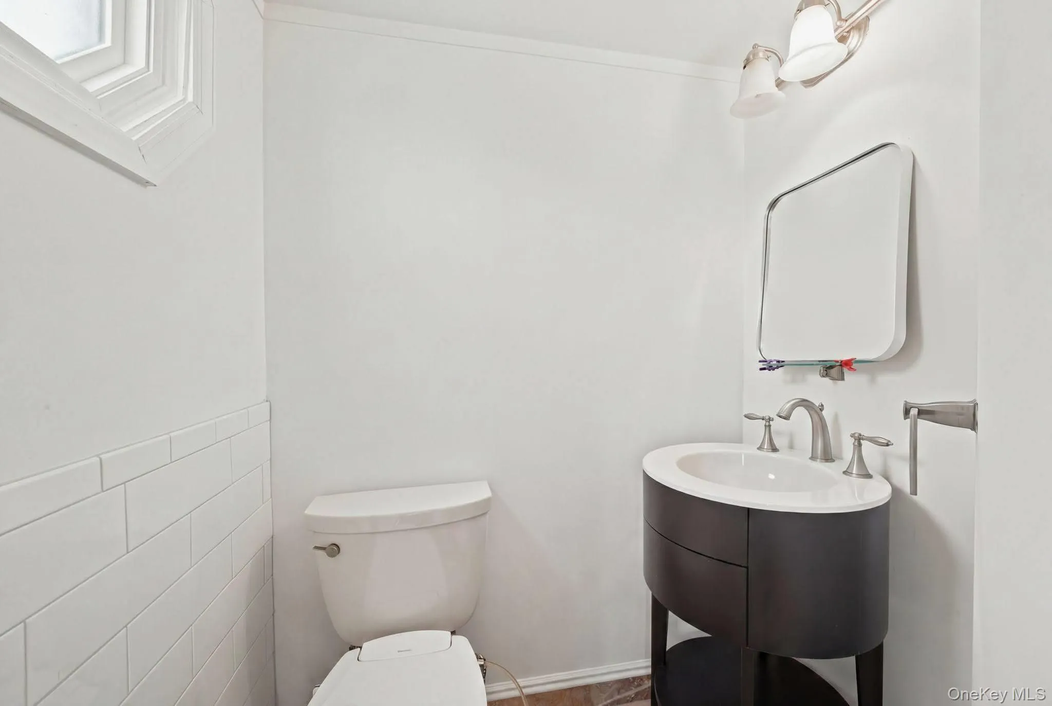 25 Artisan Avenue, Huntington, NY, 5 Bedrooms Bedrooms, 9 Rooms Rooms,3 BathroomsBathrooms,Residential,For Rent,Artisan,0,1029987 25 Artisan Avenue, Huntington, NY, 5 Bedrooms Bedrooms, 9 Rooms Rooms,3 BathroomsBathrooms,Residential,For Rent,Artisan,0,1029987