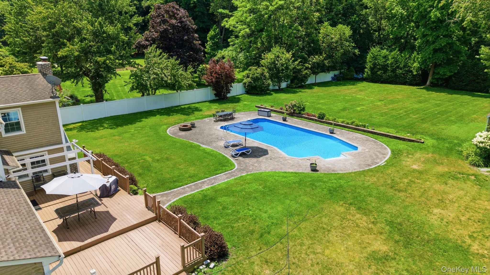 25 Artisan Avenue, Huntington, NY, 5 Bedrooms Bedrooms, 9 Rooms Rooms,3 BathroomsBathrooms,Residential,For Rent,Artisan,0,1029987 25 Artisan Avenue, Huntington, NY, 5 Bedrooms Bedrooms, 9 Rooms Rooms,3 BathroomsBathrooms,Residential,For Rent,Artisan,0,1029987