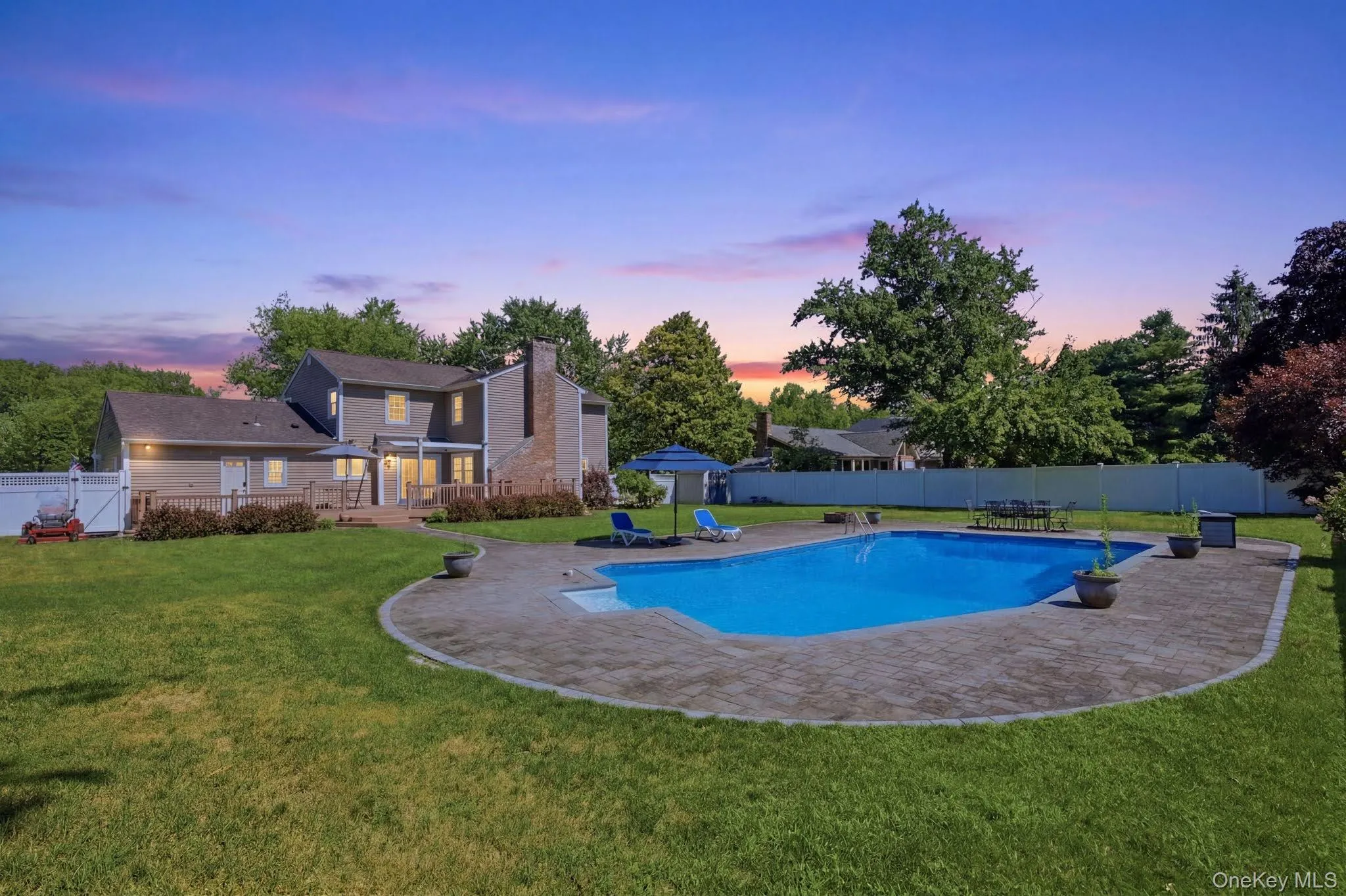 25 Artisan Avenue, Huntington, NY, 5 Bedrooms Bedrooms, 9 Rooms Rooms,3 BathroomsBathrooms,Residential,For Rent,Artisan,0,1029987 25 Artisan Avenue, Huntington, NY, 5 Bedrooms Bedrooms, 9 Rooms Rooms,3 BathroomsBathrooms,Residential,For Rent,Artisan,0,1029987