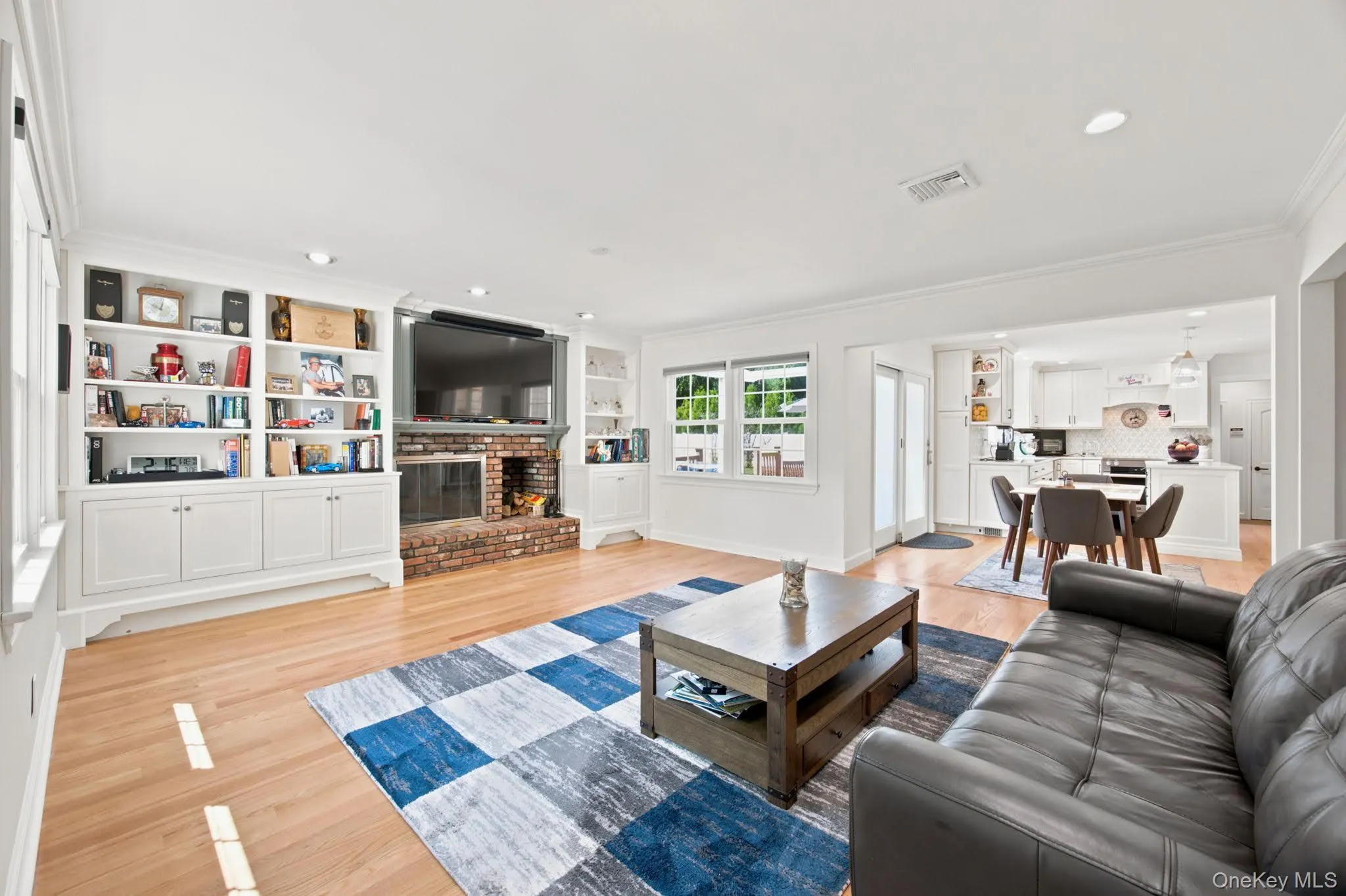 25 Artisan Avenue, Huntington, NY, 5 Bedrooms Bedrooms, 9 Rooms Rooms,3 BathroomsBathrooms,Residential,For Rent,Artisan,0,1029987 25 Artisan Avenue, Huntington, NY, 5 Bedrooms Bedrooms, 9 Rooms Rooms,3 BathroomsBathrooms,Residential,For Rent,Artisan,0,1029987