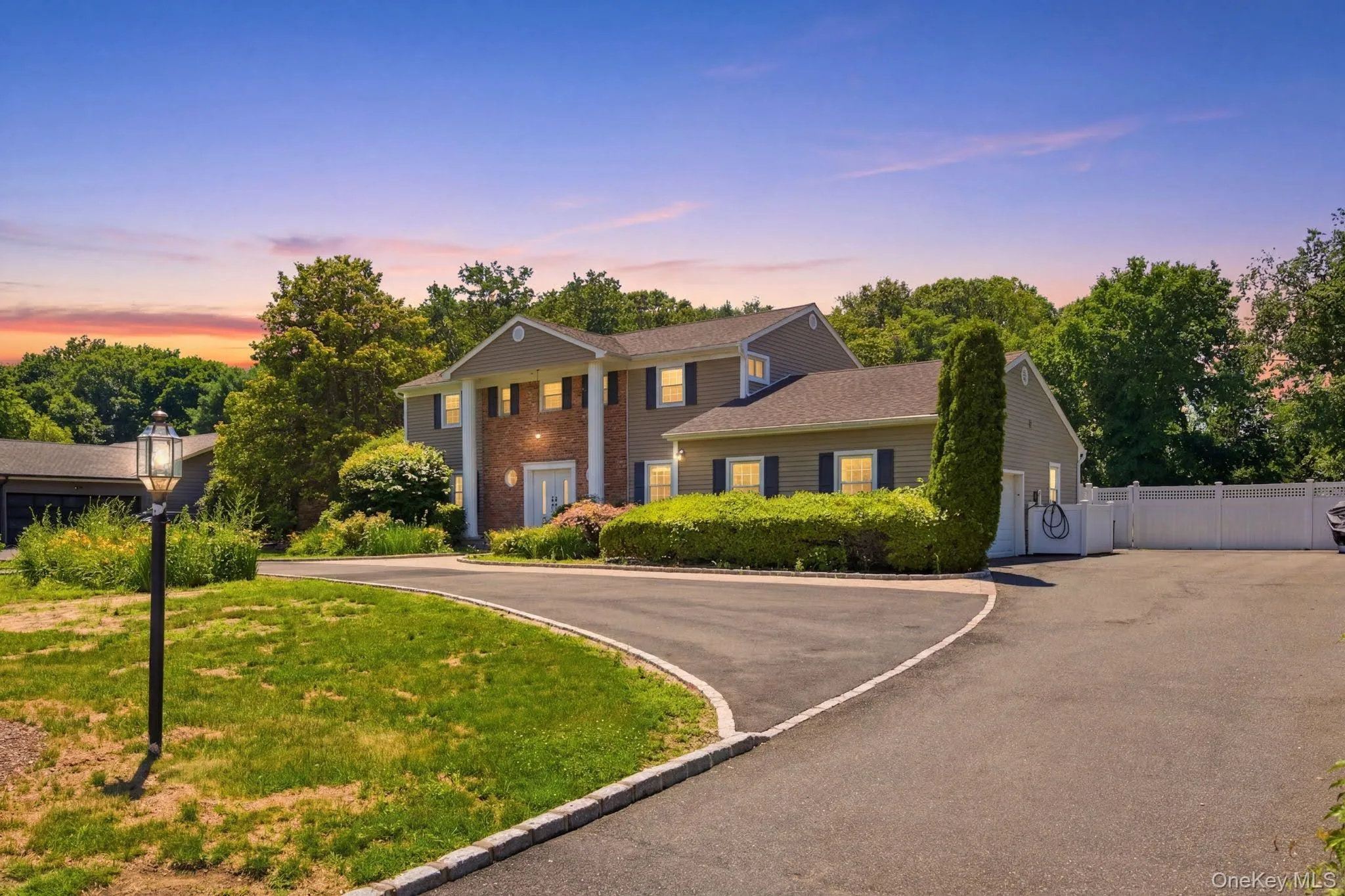 25 Artisan Avenue, Huntington, NY, 5 Bedrooms Bedrooms, 9 Rooms Rooms,3 BathroomsBathrooms,Residential,For Rent,Artisan,0,1029987 25 Artisan Avenue, Huntington, NY, 5 Bedrooms Bedrooms, 9 Rooms Rooms,3 BathroomsBathrooms,Residential,For Rent,Artisan,0,1029987