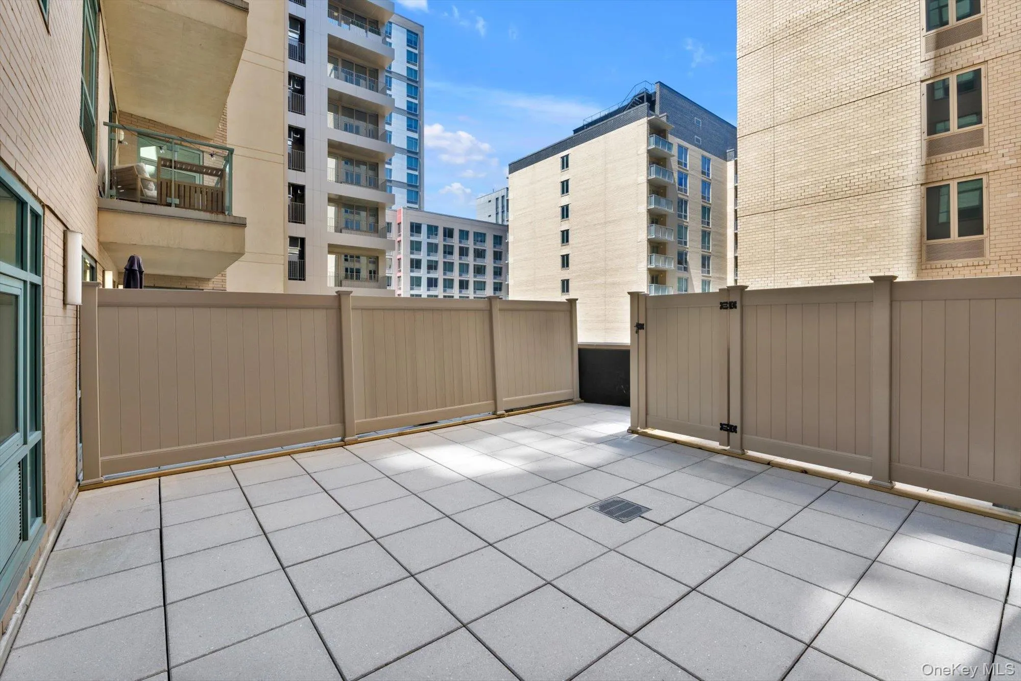 2415 Queens Plaza, New York, NY, 1 Bedroom Bedrooms, 4 Rooms Rooms,1 BathroomBathrooms,Residential,For Rent,Queens,0,1029994 2415 Queens Plaza, New York, NY, 1 Bedroom Bedrooms, 4 Rooms Rooms,1 BathroomBathrooms,Residential,For Rent,Queens,0,1029994
