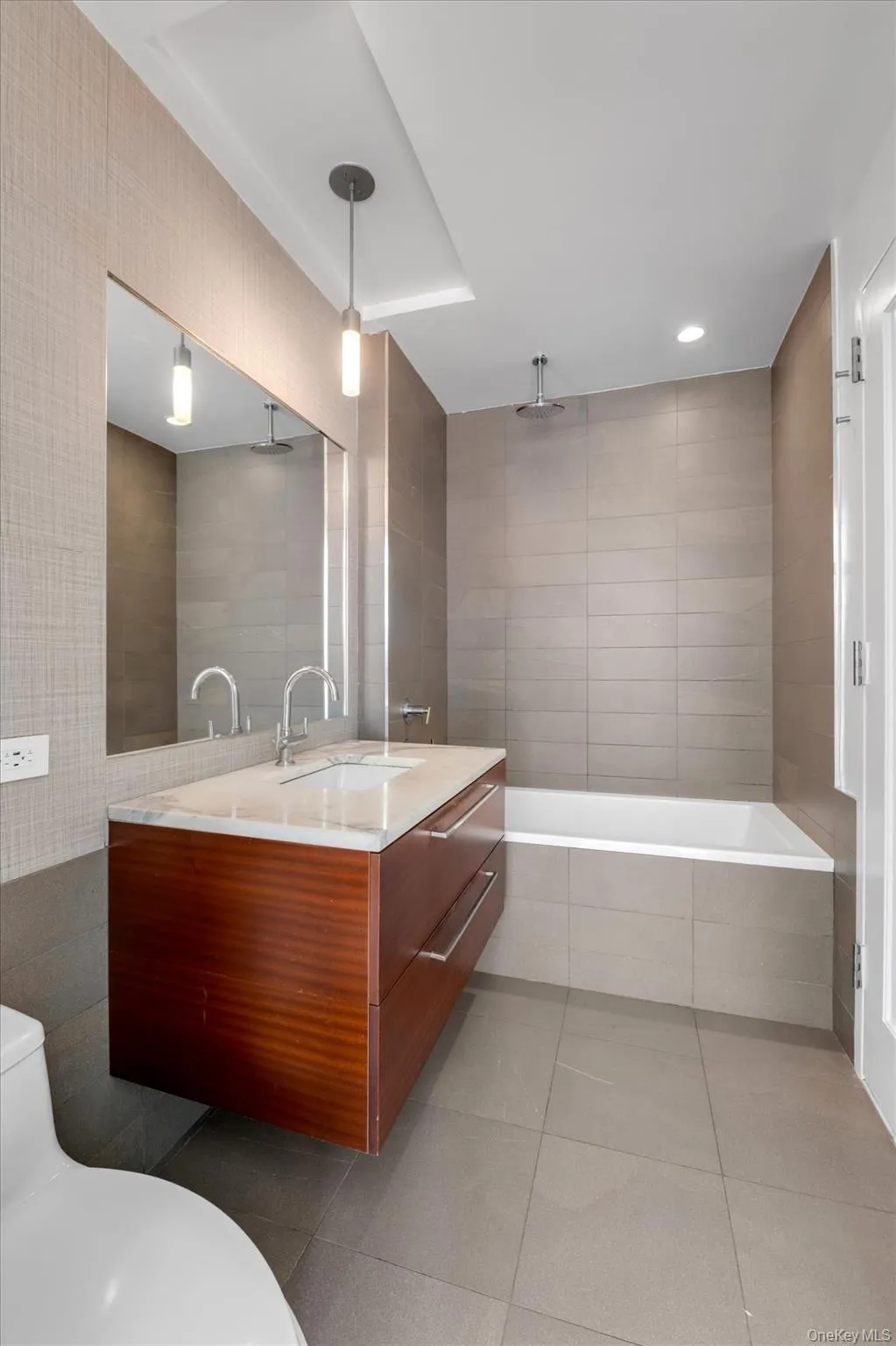 2415 Queens Plaza, New York, NY, 1 Bedroom Bedrooms, 4 Rooms Rooms,1 BathroomBathrooms,Residential,For Rent,Queens,0,1029994 2415 Queens Plaza, New York, NY, 1 Bedroom Bedrooms, 4 Rooms Rooms,1 BathroomBathrooms,Residential,For Rent,Queens,0,1029994