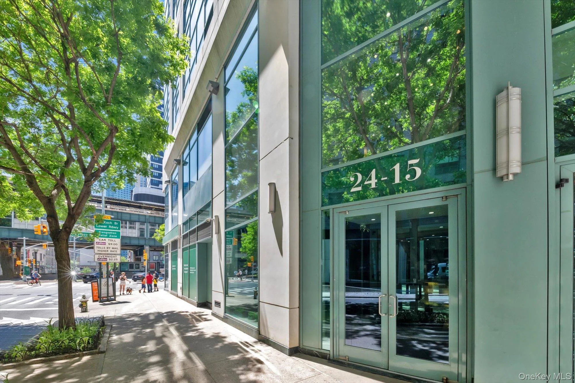 2415 Queens Plaza, New York, NY, 1 Bedroom Bedrooms, 4 Rooms Rooms,1 BathroomBathrooms,Residential,For Rent,Queens,0,1029994 2415 Queens Plaza, New York, NY, 1 Bedroom Bedrooms, 4 Rooms Rooms,1 BathroomBathrooms,Residential,For Rent,Queens,0,1029994