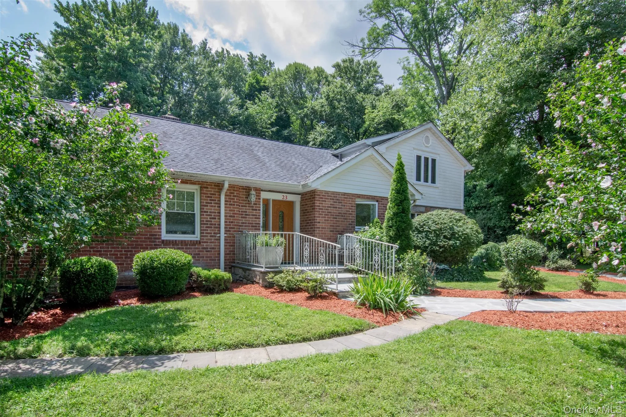 23 Barnaby Lane, Greenburgh, NY, 4 Bedrooms Bedrooms, 11 Rooms Rooms,5 BathroomsBathrooms,Residential,For Rent,Barnaby,0,1029995 23 Barnaby Lane, Greenburgh, NY, 4 Bedrooms Bedrooms, 11 Rooms Rooms,5 BathroomsBathrooms,Residential,For Rent,Barnaby,0,1029995