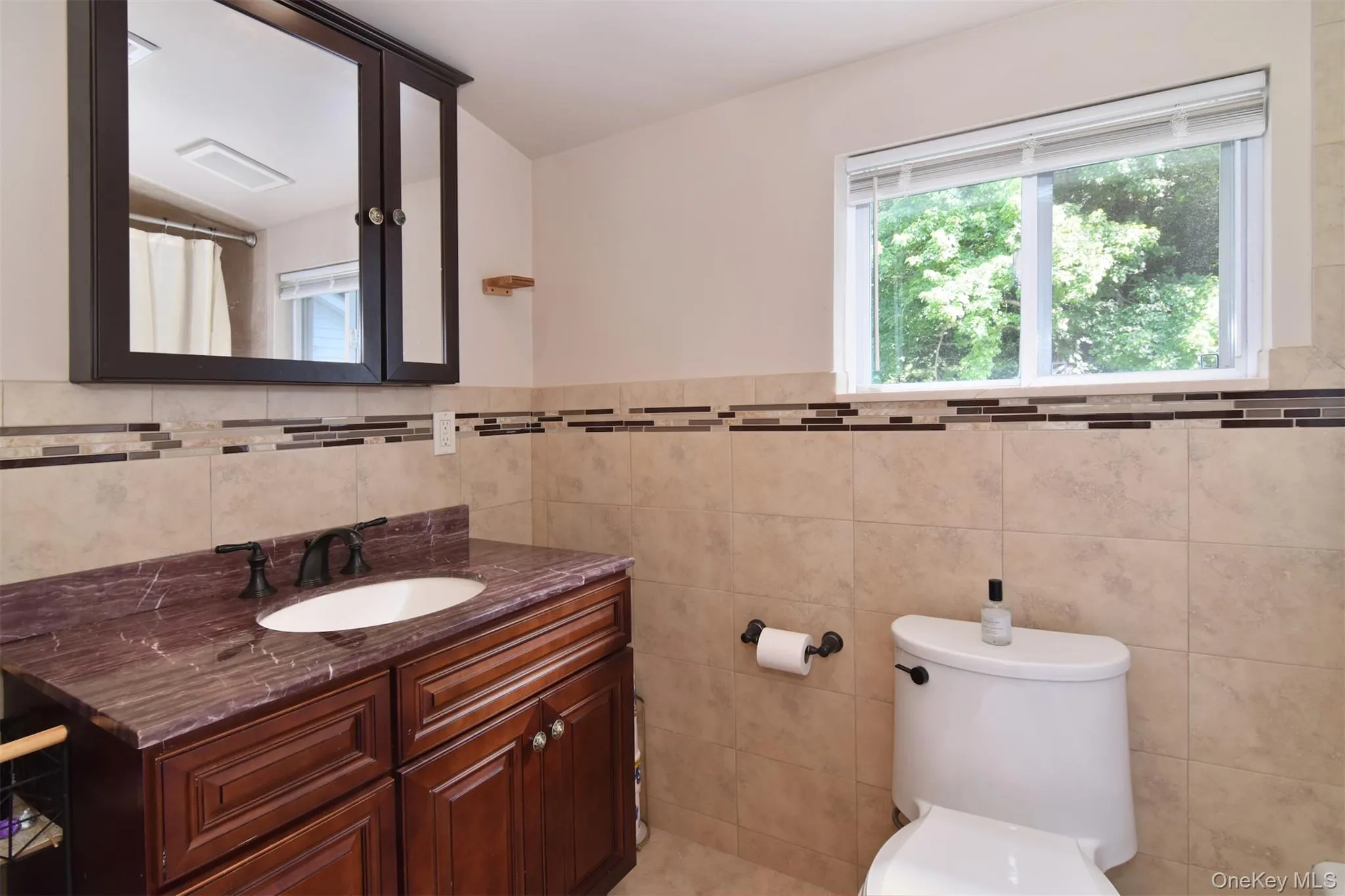 2nd Floor Hall Bath 2nd Floor Hall Bath