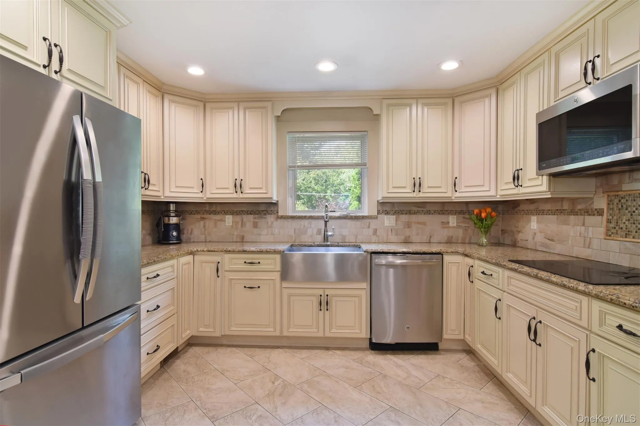23 Barnaby Lane, Greenburgh, NY, 4 Bedrooms Bedrooms, 11 Rooms Rooms,5 BathroomsBathrooms,Residential,For Rent,Barnaby,0,1029995 23 Barnaby Lane, Greenburgh, NY, 4 Bedrooms Bedrooms, 11 Rooms Rooms,5 BathroomsBathrooms,Residential,For Rent,Barnaby,0,1029995
