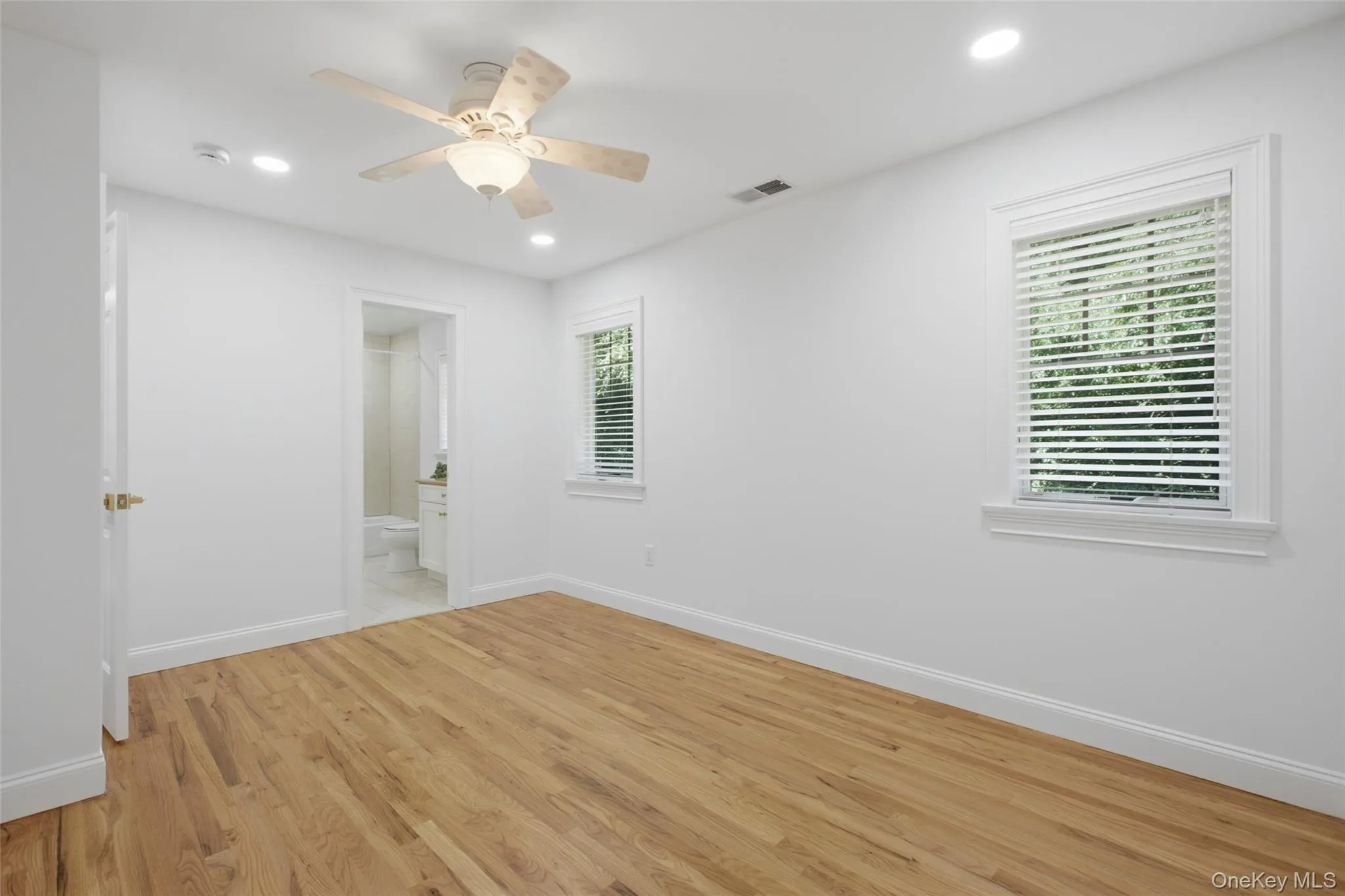 17 Nadworny Lane, Brookhaven, NY, 4 Bedrooms Bedrooms, 8 Rooms Rooms,3 BathroomsBathrooms,Residential,For Rent,Nadworny,0,1029997 17 Nadworny Lane, Brookhaven, NY, 4 Bedrooms Bedrooms, 8 Rooms Rooms,3 BathroomsBathrooms,Residential,For Rent,Nadworny,0,1029997