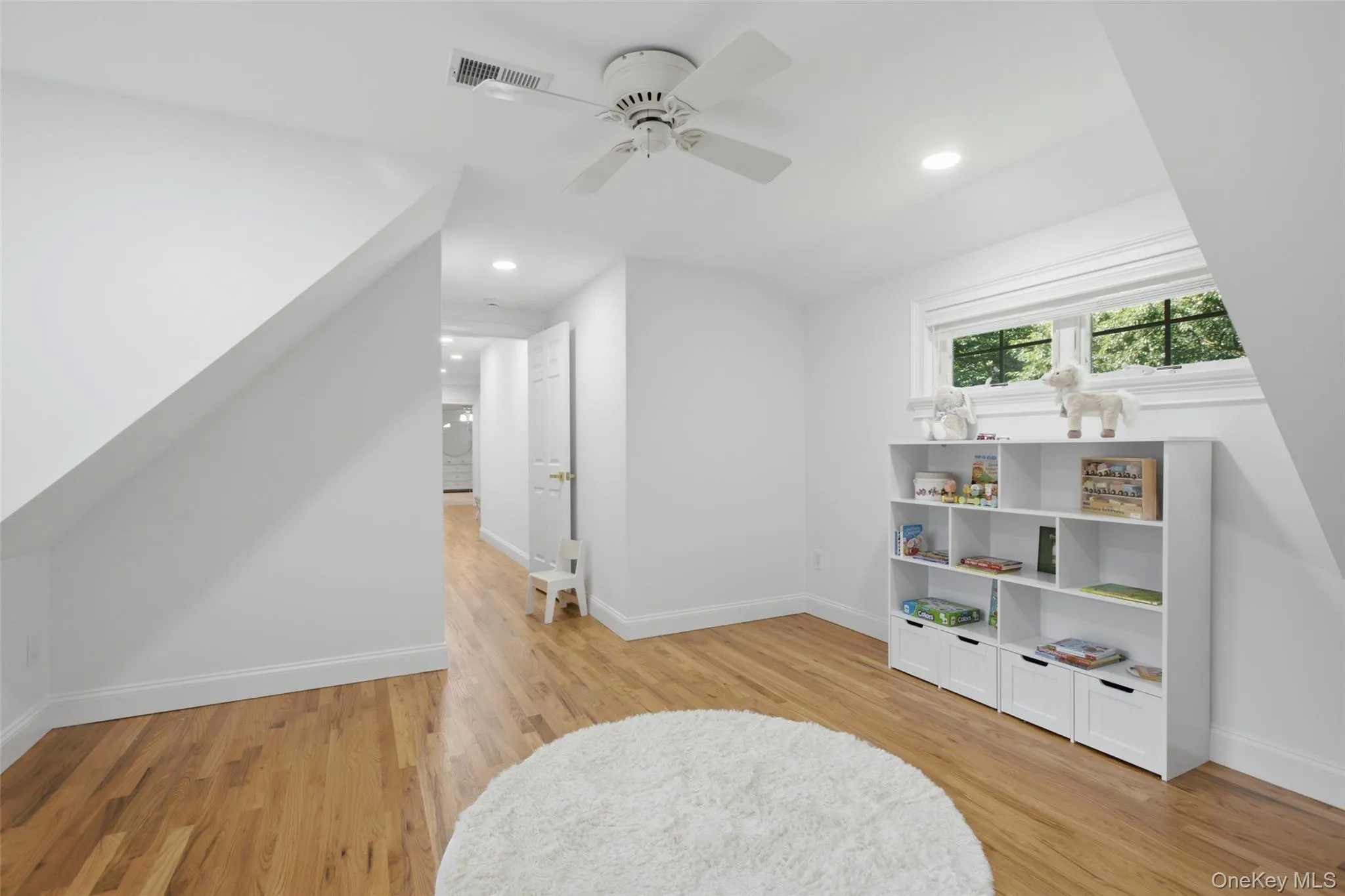 17 Nadworny Lane, Brookhaven, NY, 4 Bedrooms Bedrooms, 8 Rooms Rooms,3 BathroomsBathrooms,Residential,For Rent,Nadworny,0,1029997 17 Nadworny Lane, Brookhaven, NY, 4 Bedrooms Bedrooms, 8 Rooms Rooms,3 BathroomsBathrooms,Residential,For Rent,Nadworny,0,1029997