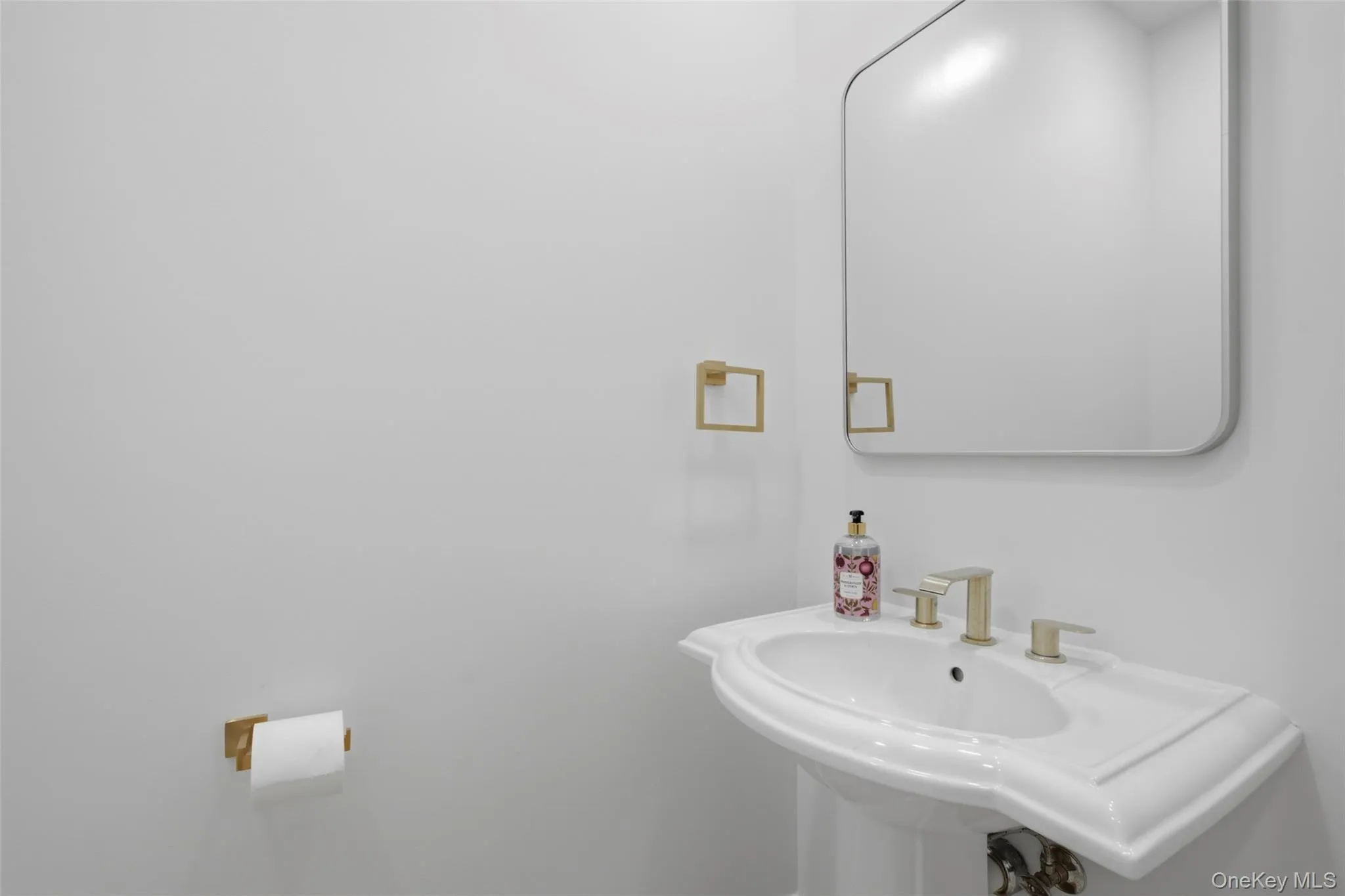 17 Nadworny Lane, Brookhaven, NY, 4 Bedrooms Bedrooms, 8 Rooms Rooms,3 BathroomsBathrooms,Residential,For Rent,Nadworny,0,1029997 17 Nadworny Lane, Brookhaven, NY, 4 Bedrooms Bedrooms, 8 Rooms Rooms,3 BathroomsBathrooms,Residential,For Rent,Nadworny,0,1029997