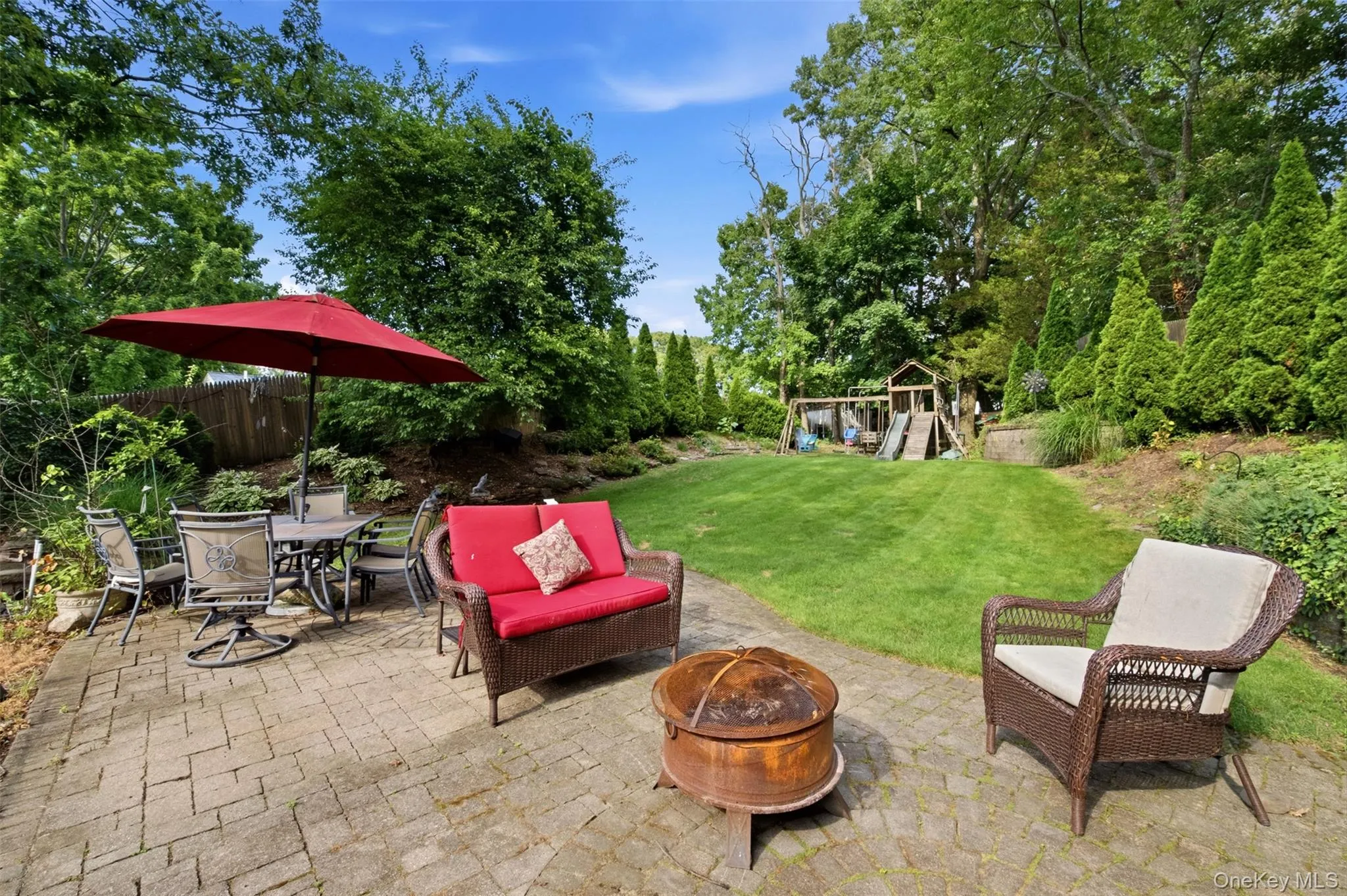 46 Catherine Street, Huntington, NY, 5 Bedrooms Bedrooms, 8 Rooms Rooms,2 BathroomsBathrooms,Residential,For Rent,Catherine,0,1030002 46 Catherine Street, Huntington, NY, 5 Bedrooms Bedrooms, 8 Rooms Rooms,2 BathroomsBathrooms,Residential,For Rent,Catherine,0,1030002