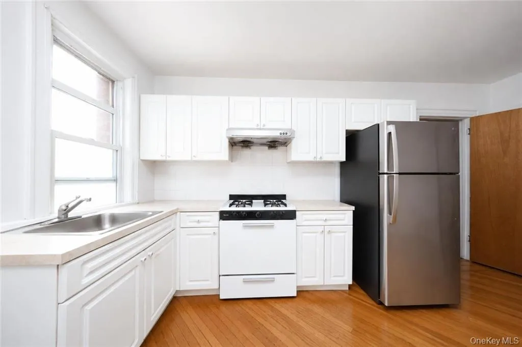 2007 28th Street, New York, NY, 5 Bedrooms Bedrooms, 9 Rooms Rooms,2 BathroomsBathrooms,Residential,For Rent,28th,0,1030004 2007 28th Street, New York, NY, 5 Bedrooms Bedrooms, 9 Rooms Rooms,2 BathroomsBathrooms,Residential,For Rent,28th,0,1030004