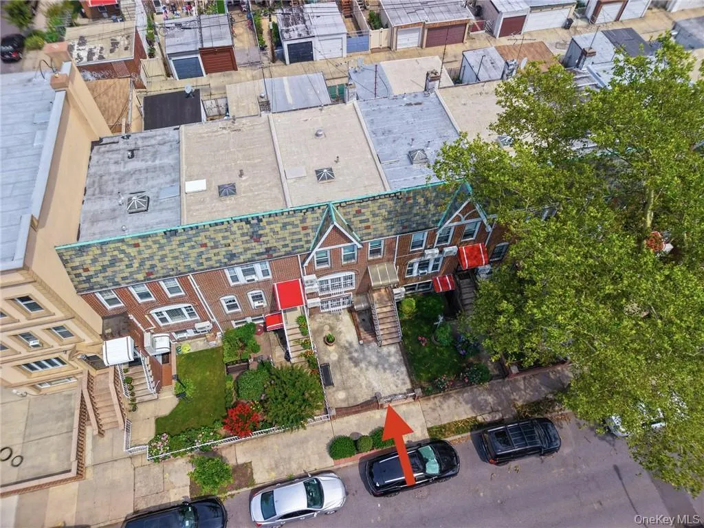 2007 28th Street, New York, NY, 5 Bedrooms Bedrooms, 9 Rooms Rooms,2 BathroomsBathrooms,Residential,For Rent,28th,0,1030004 2007 28th Street, New York, NY, 5 Bedrooms Bedrooms, 9 Rooms Rooms,2 BathroomsBathrooms,Residential,For Rent,28th,0,1030004