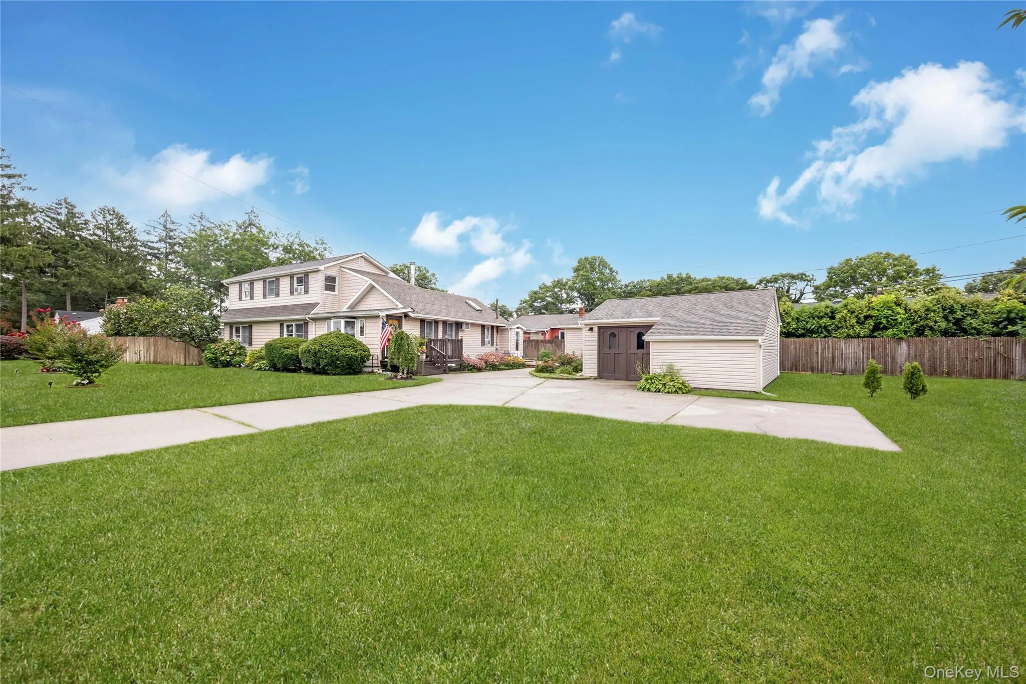 208 Ford Street, Islip, NY, 4 Bedrooms Bedrooms, 7 Rooms Rooms,2 BathroomsBathrooms,Residential,For Rent,Ford,0,1030005 208 Ford Street, Islip, NY, 4 Bedrooms Bedrooms, 7 Rooms Rooms,2 BathroomsBathrooms,Residential,For Rent,Ford,0,1030005