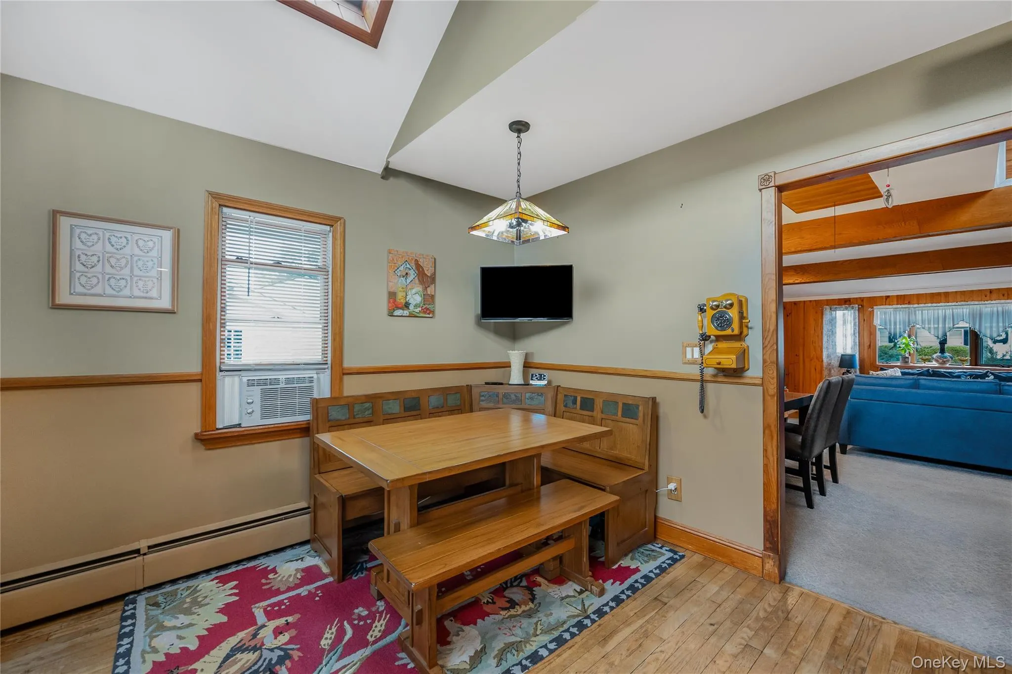 208 Ford Street, Islip, NY, 4 Bedrooms Bedrooms, 7 Rooms Rooms,2 BathroomsBathrooms,Residential,For Rent,Ford,0,1030005 208 Ford Street, Islip, NY, 4 Bedrooms Bedrooms, 7 Rooms Rooms,2 BathroomsBathrooms,Residential,For Rent,Ford,0,1030005