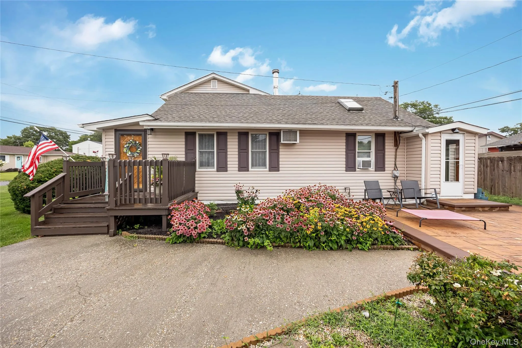 208 Ford Street, Islip, NY, 4 Bedrooms Bedrooms, 7 Rooms Rooms,2 BathroomsBathrooms,Residential,For Rent,Ford,0,1030005 208 Ford Street, Islip, NY, 4 Bedrooms Bedrooms, 7 Rooms Rooms,2 BathroomsBathrooms,Residential,For Rent,Ford,0,1030005