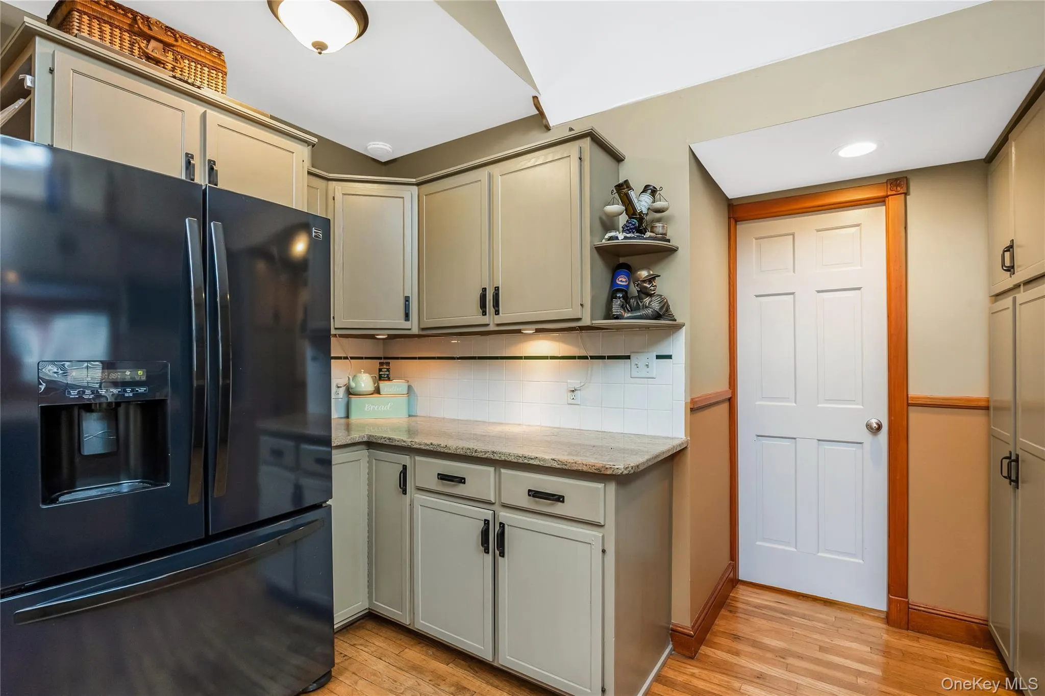 208 Ford Street, Islip, NY, 4 Bedrooms Bedrooms, 7 Rooms Rooms,2 BathroomsBathrooms,Residential,For Rent,Ford,0,1030005 208 Ford Street, Islip, NY, 4 Bedrooms Bedrooms, 7 Rooms Rooms,2 BathroomsBathrooms,Residential,For Rent,Ford,0,1030005
